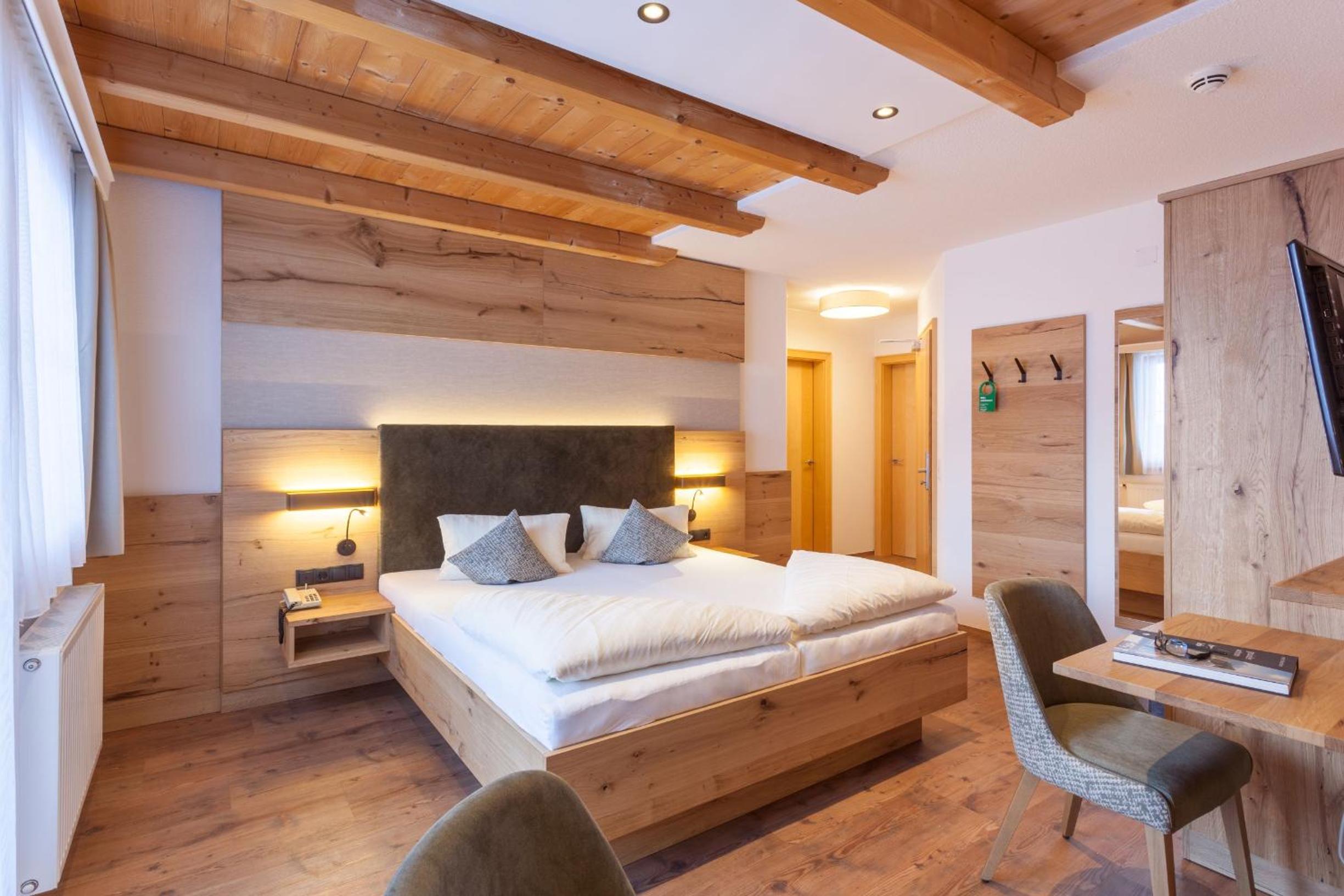 Double Room - Photo 8