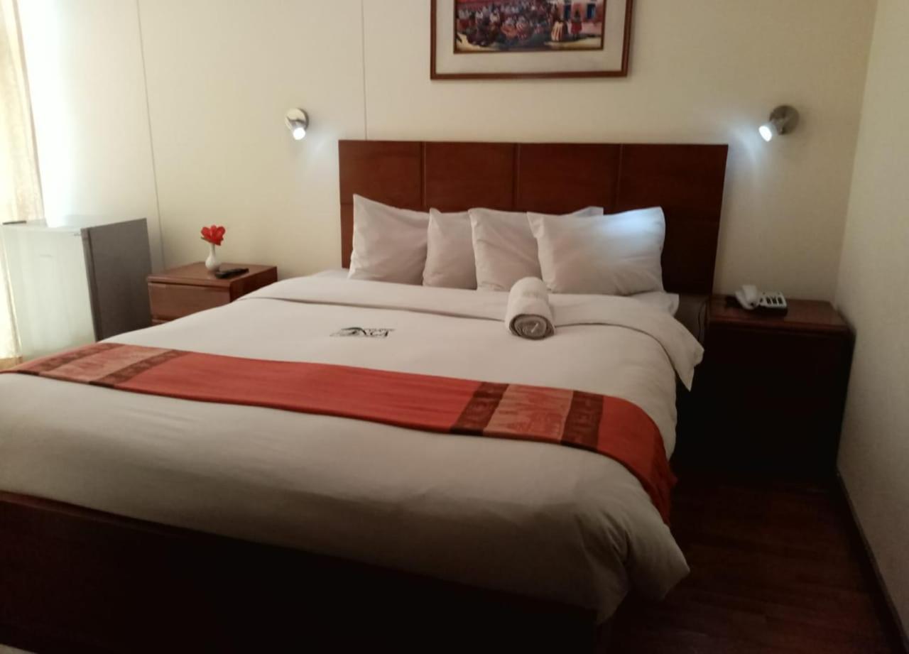 Standard Double Room - Photo 10