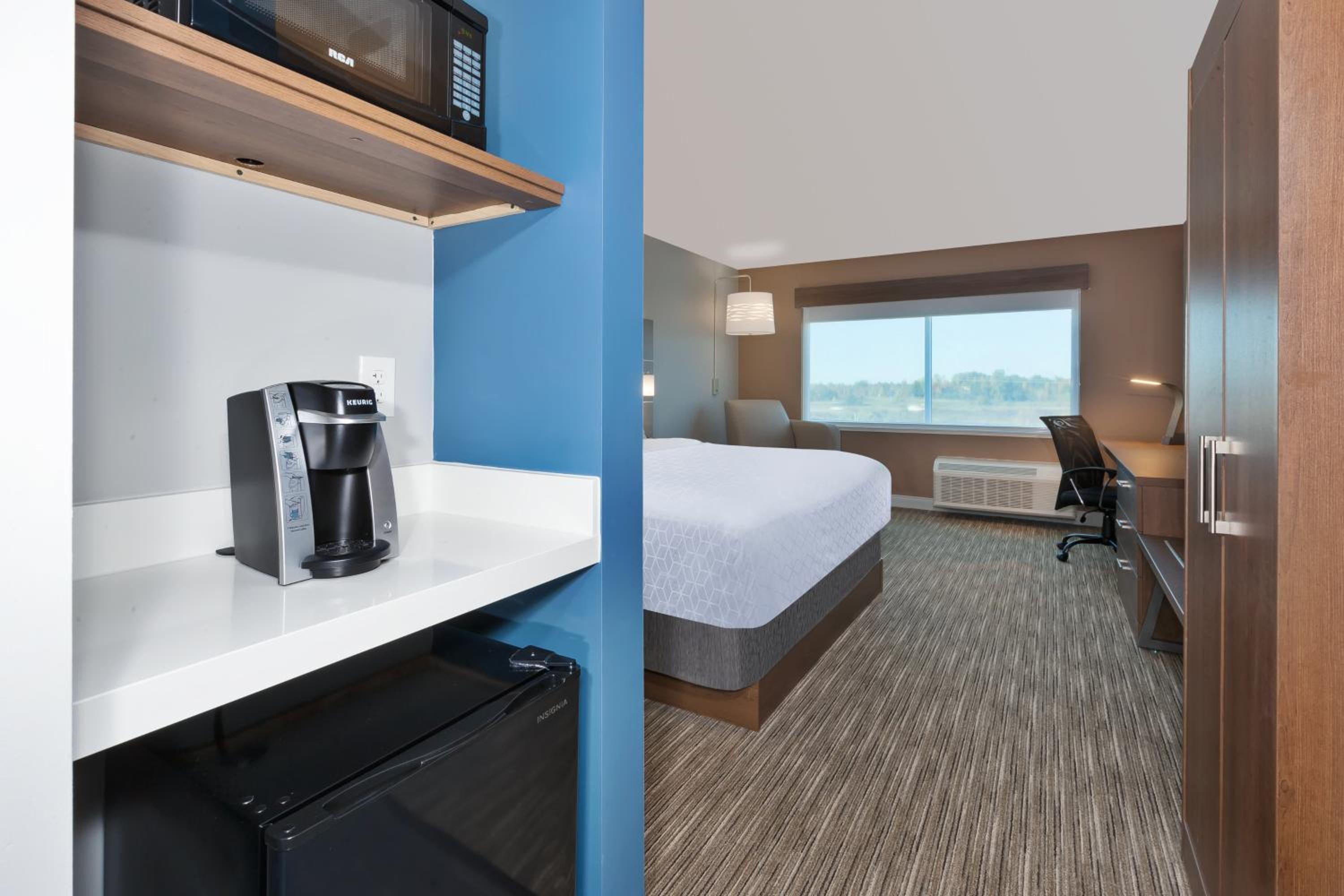 Standard King Room - Photo 1