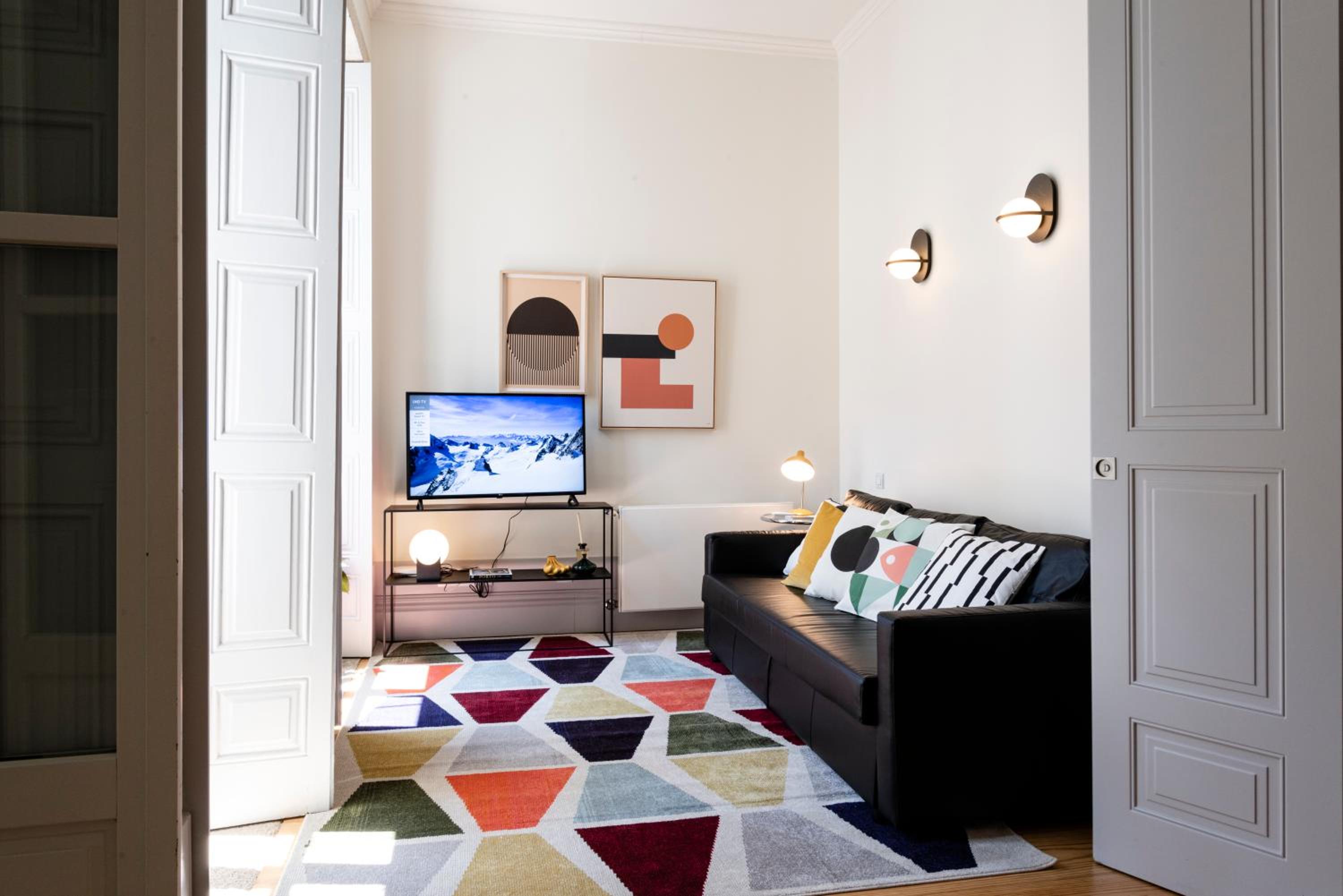 One-Bedroom Apartment with Garden View - Photo 1