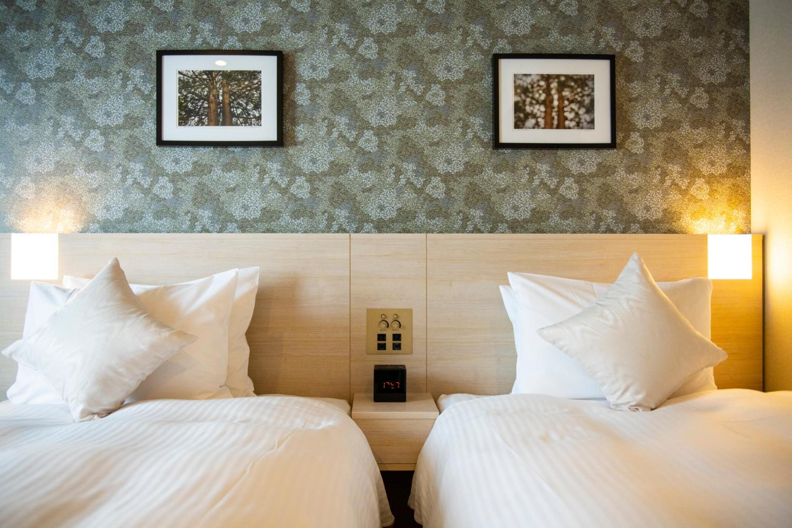 Superior Twin Room - Photo 7