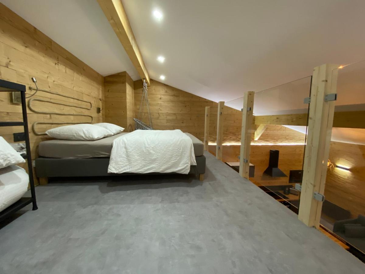 One-Bedroom Chalet - Photo 6
