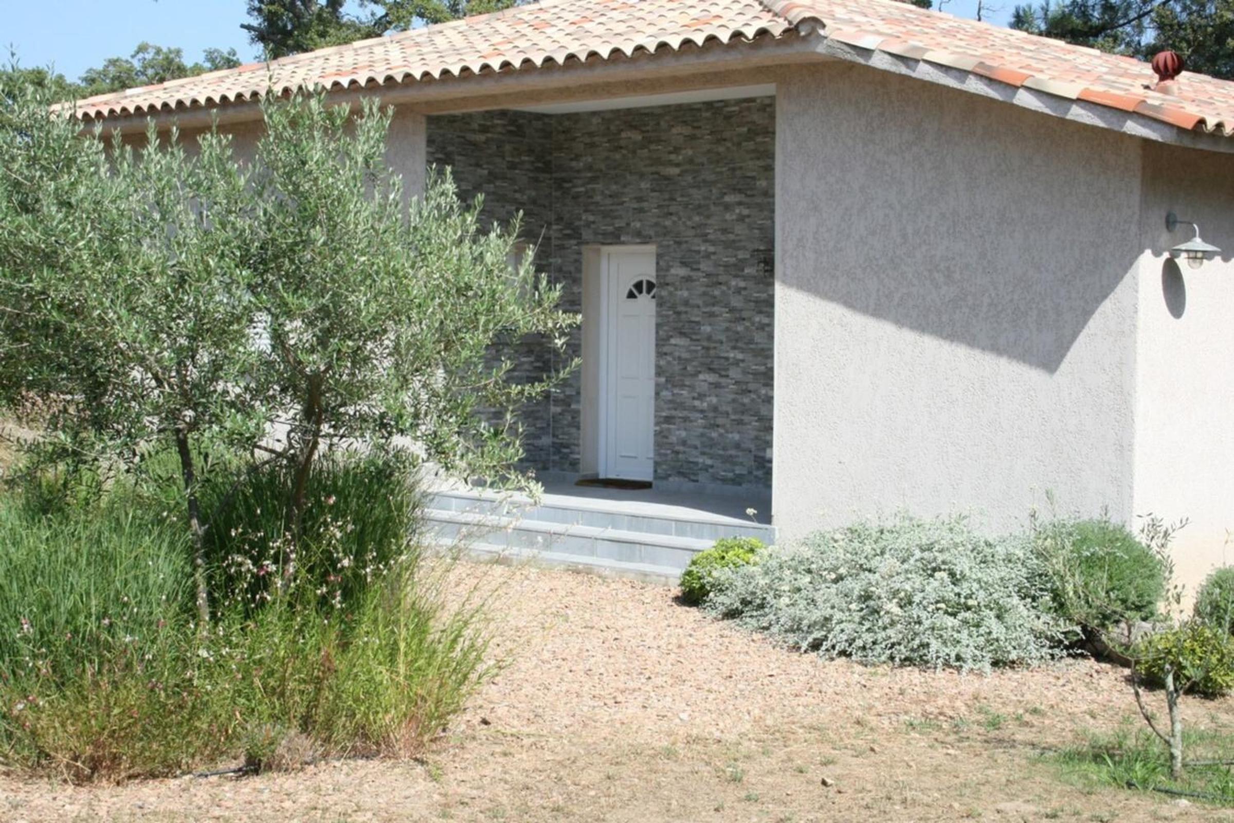 Villa photo 3