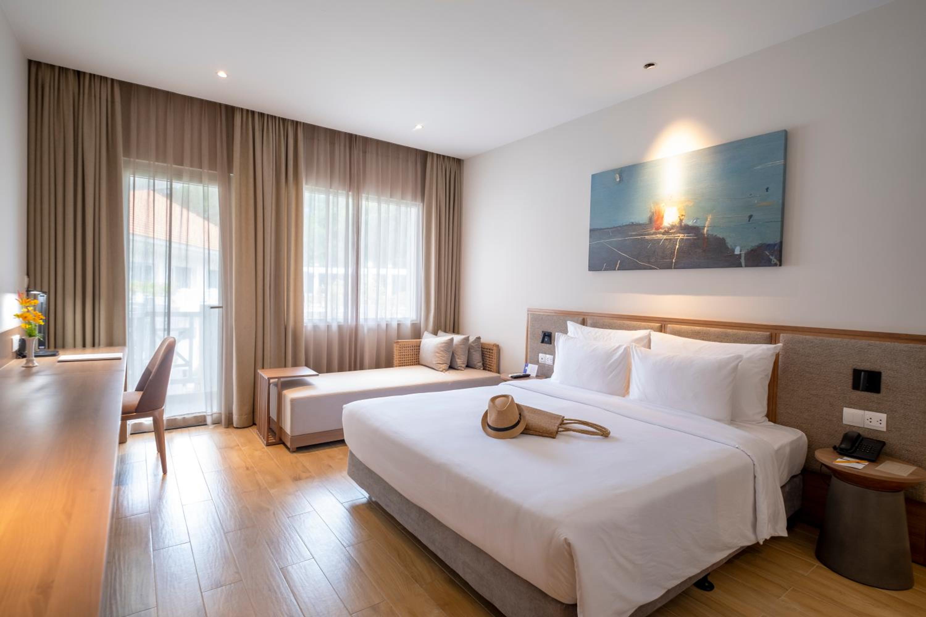 Premium Wooden Double Room photo 3