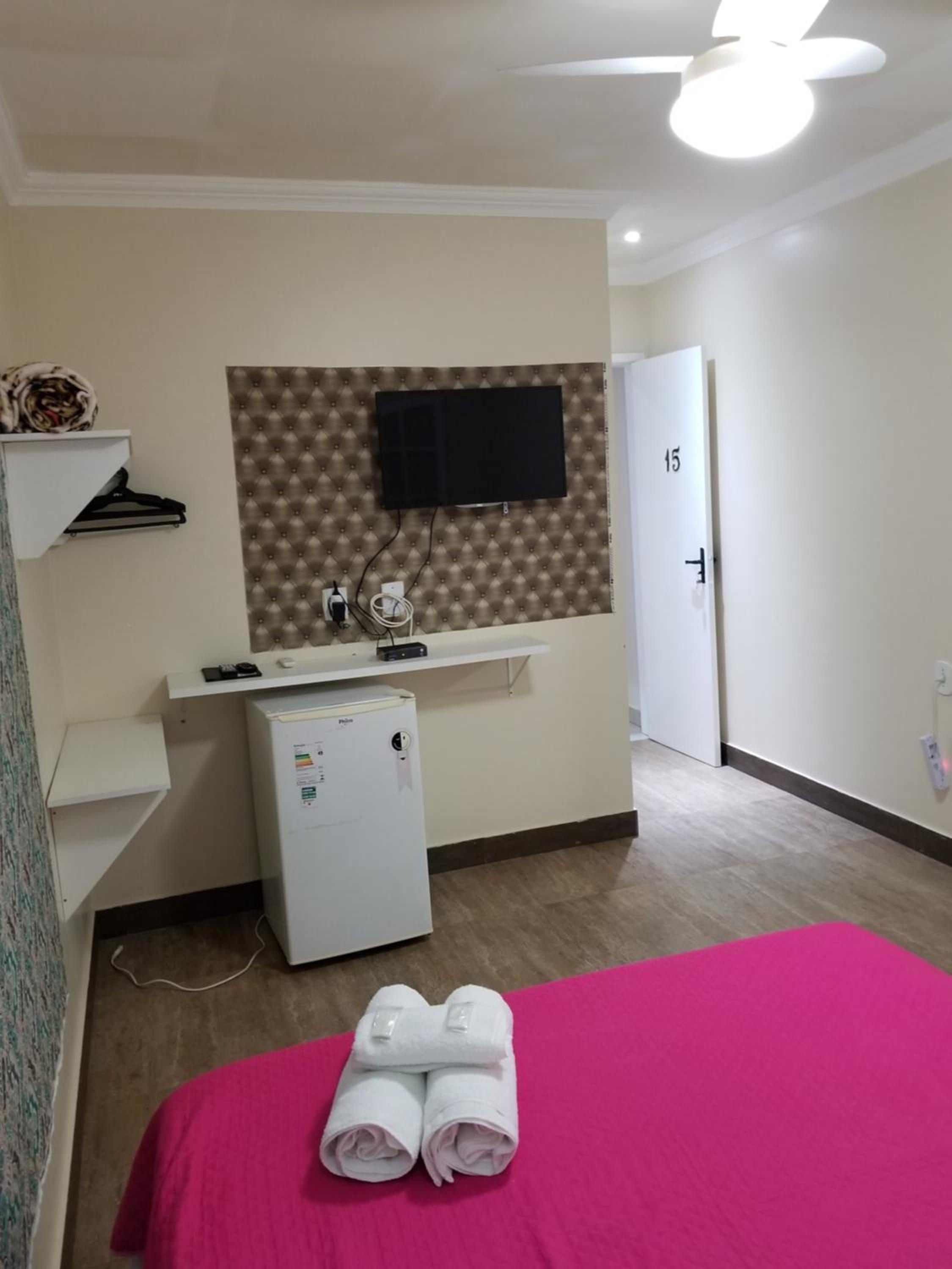 Superior Suite - Photo 23