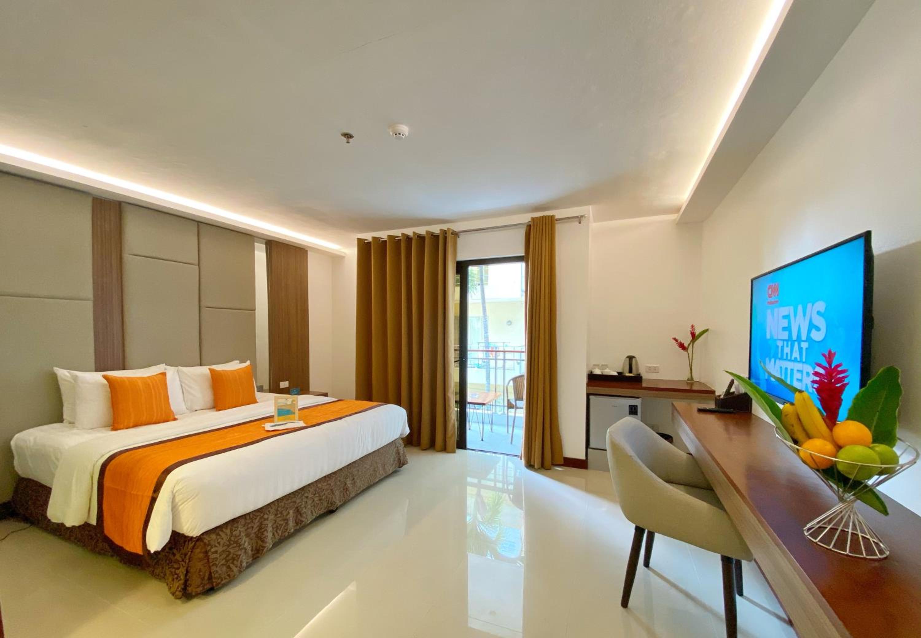 Deluxe Double Room - Photo 15