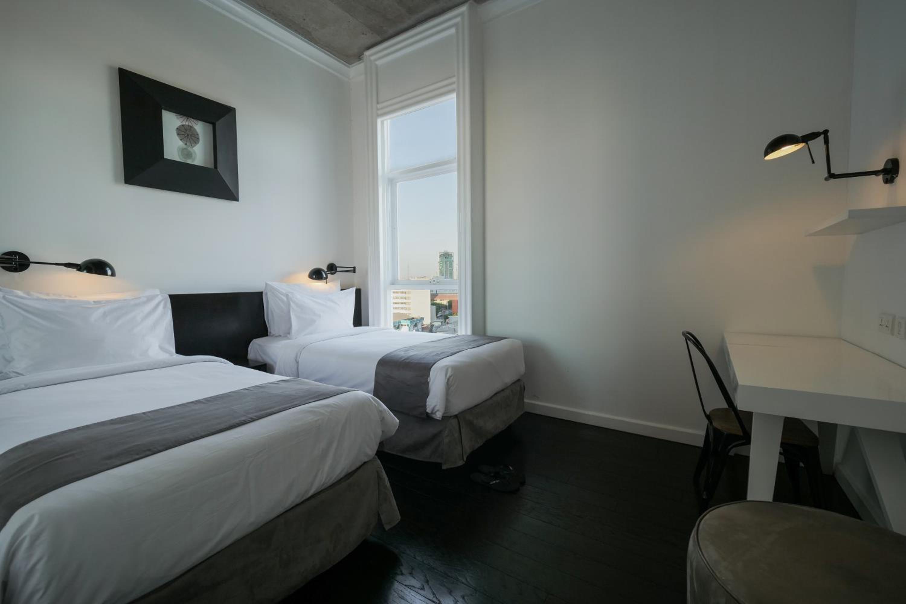 Two-Bedroom Deluxe - Photo 8