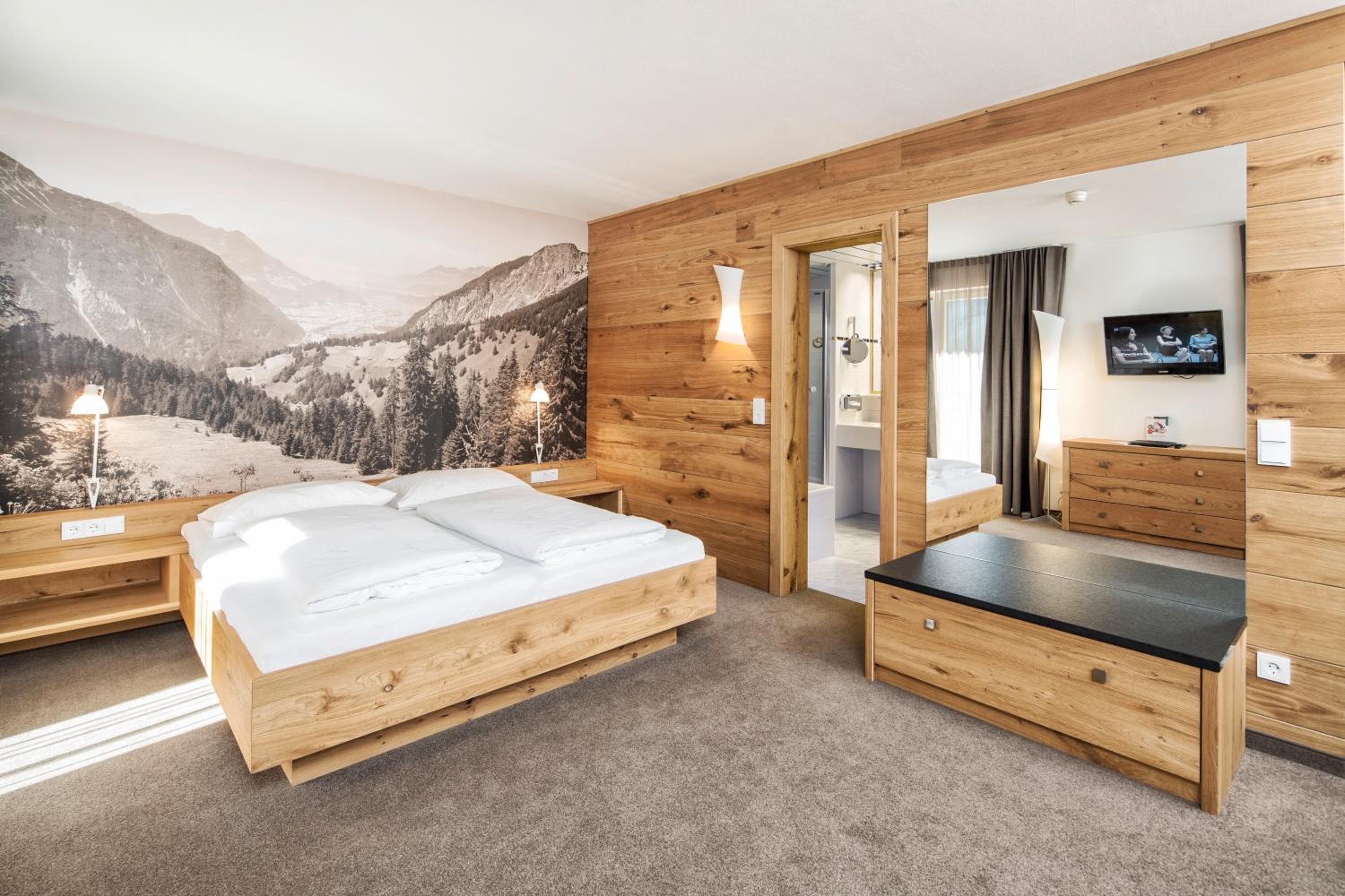 Deluxe Double Room - Photo 1