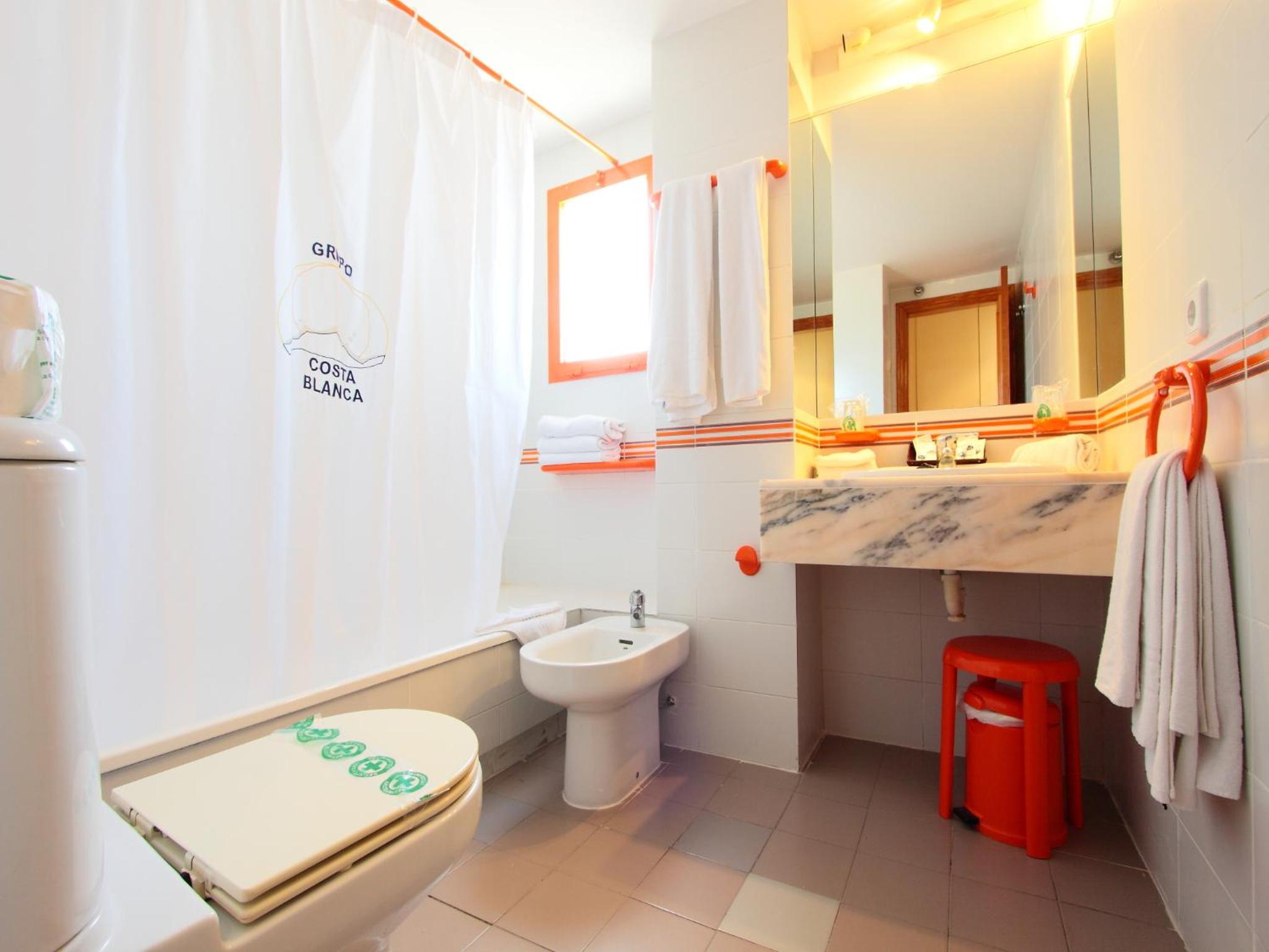 Three-Bedroom Apartment (3 Adults + 2 Children)