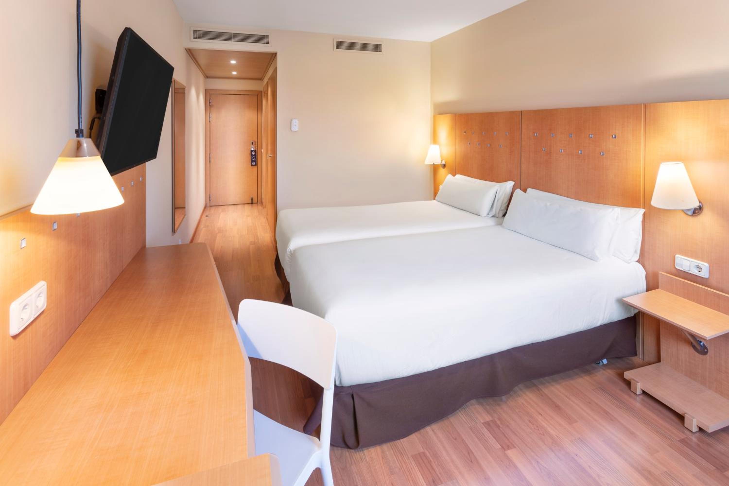 Habitación Estándar con Dos Camas Individuales