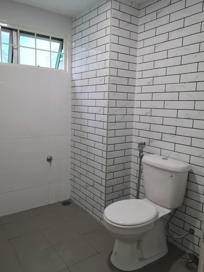 Three-Bedroom Apartment - Photo 3