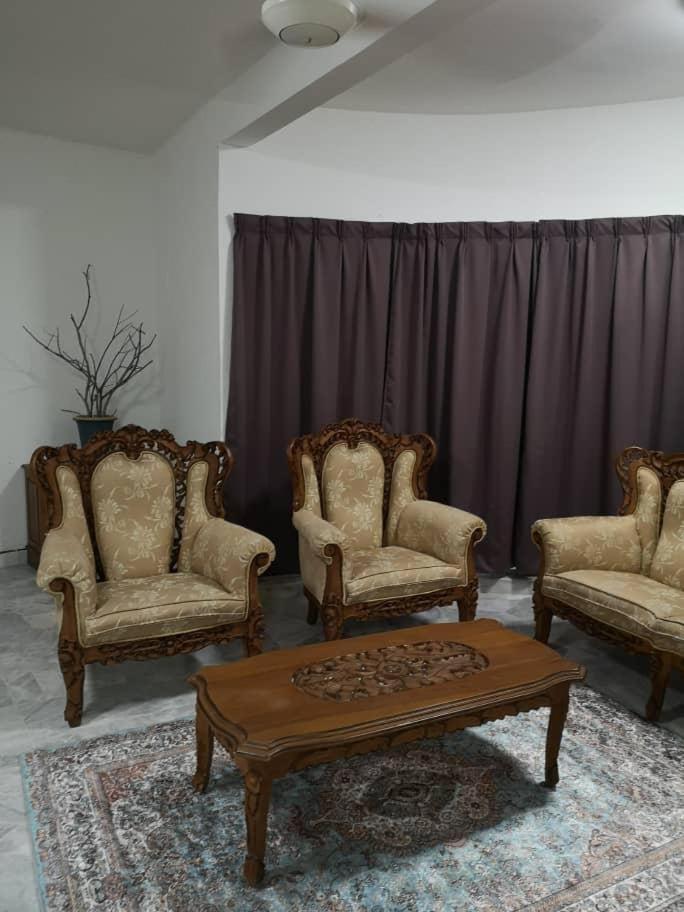 Three-Bedroom Apartment - Photo 4