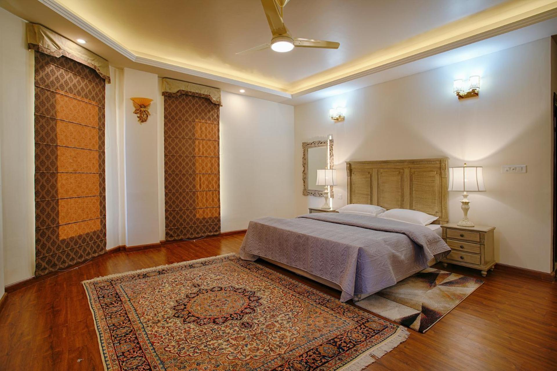 Deluxe One-Bedroom Apartment - Photo 3