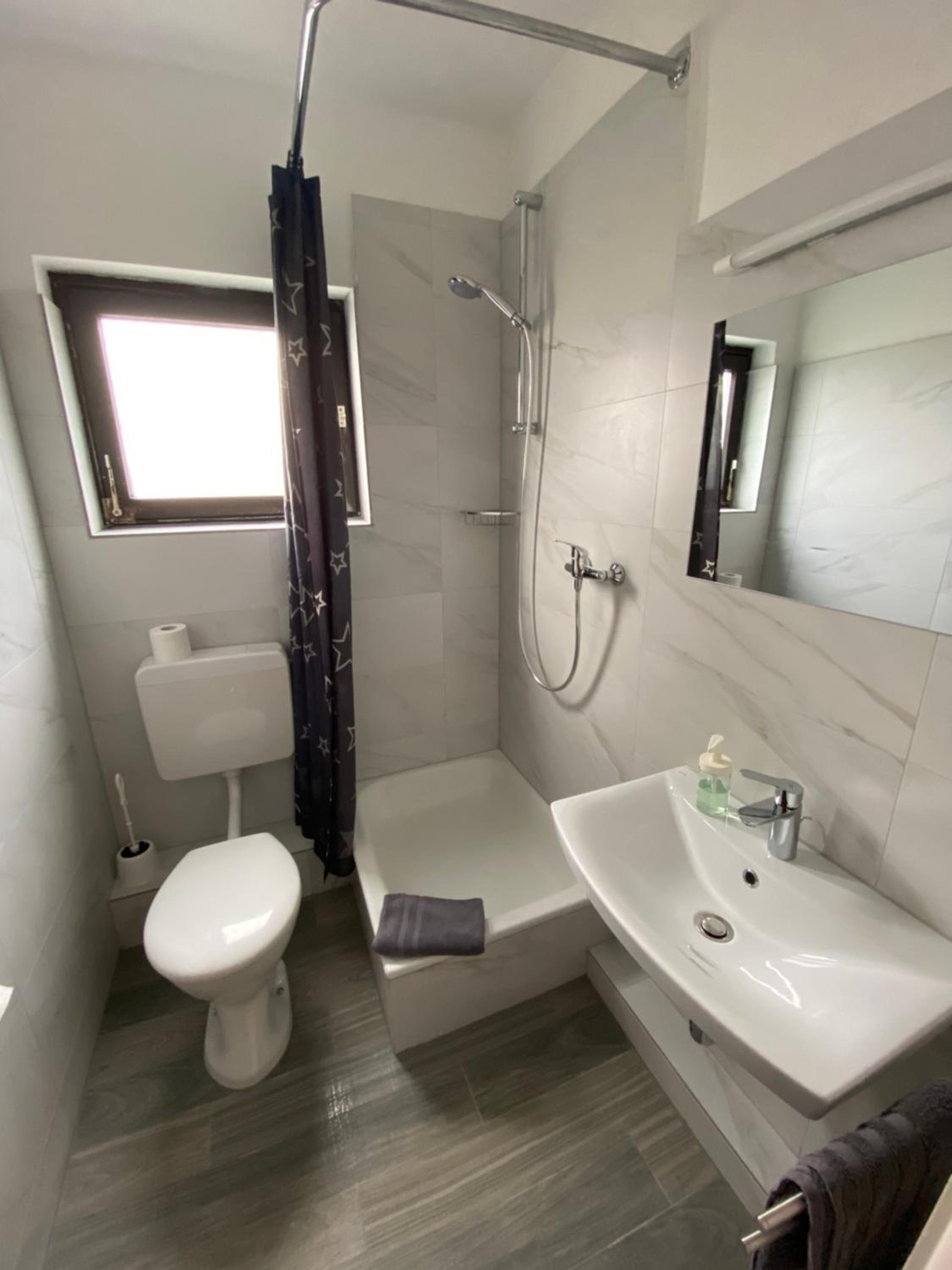 Double Room - Photo 3