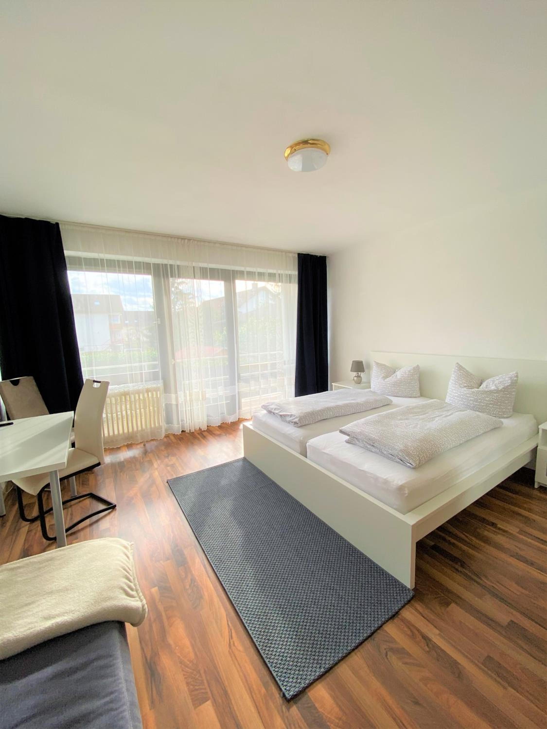 Double Room - Photo 5