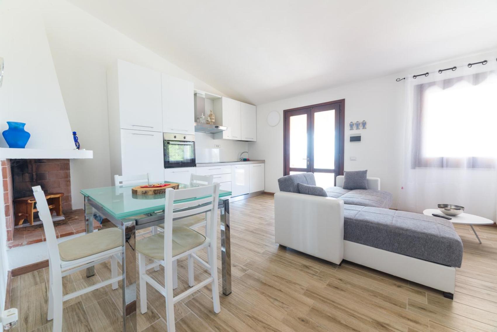 Two-Bedroom Villa - Photo 11