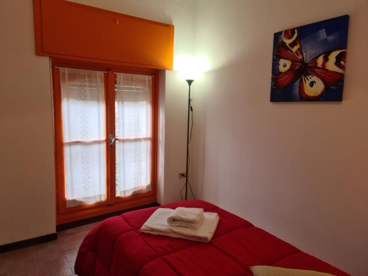 Budget Twin Room - Photo 3