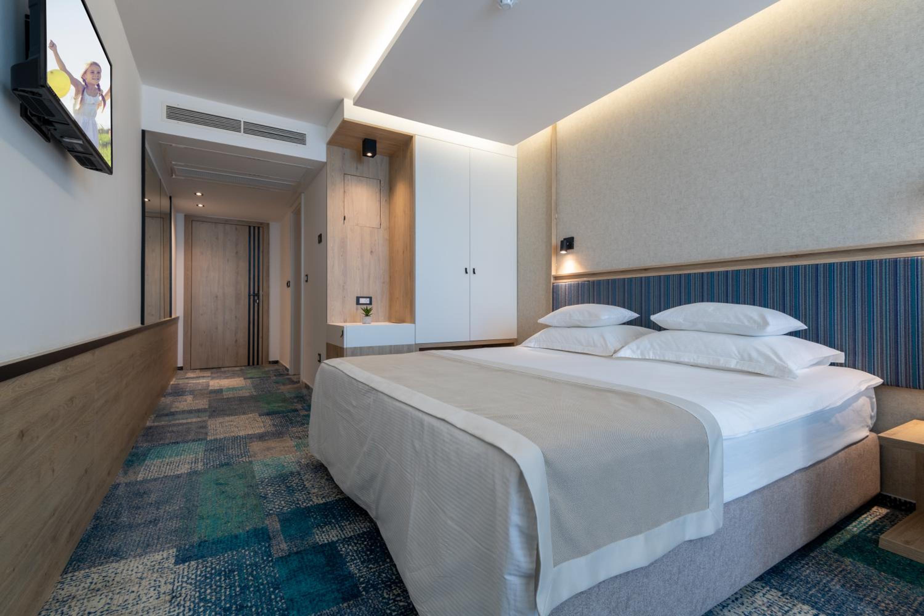 Deluxe Double Room with Balcony and Sea View photo 1