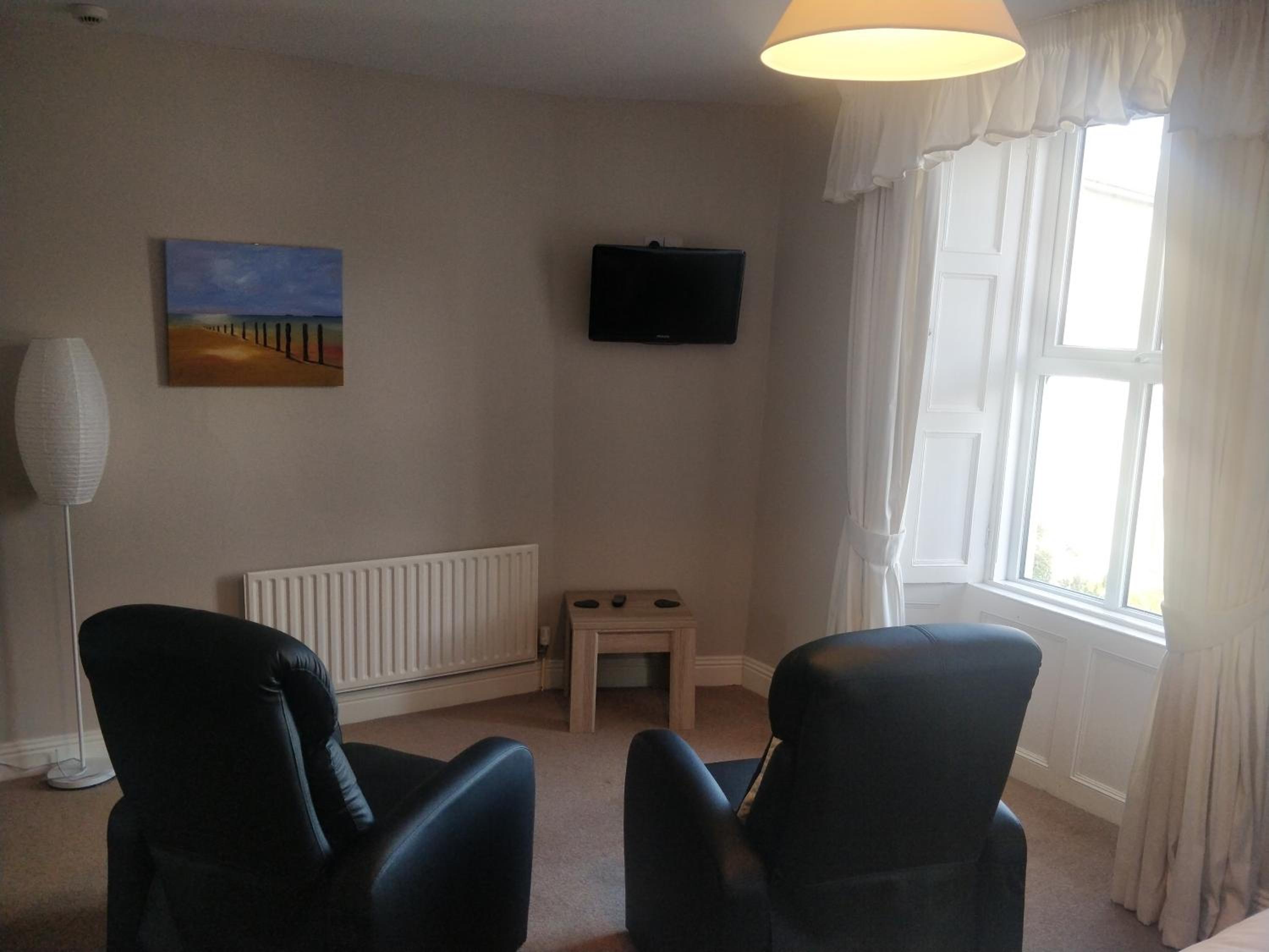 Deluxe King Room photo 3