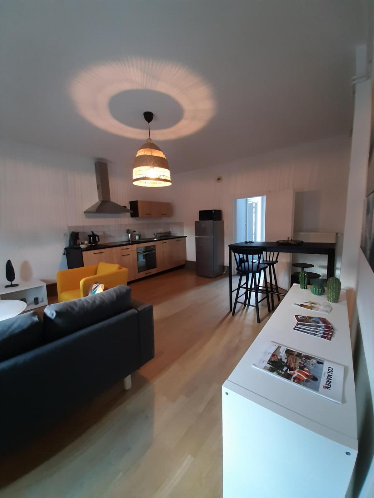 One-Bedroom Apartment - Photo 4