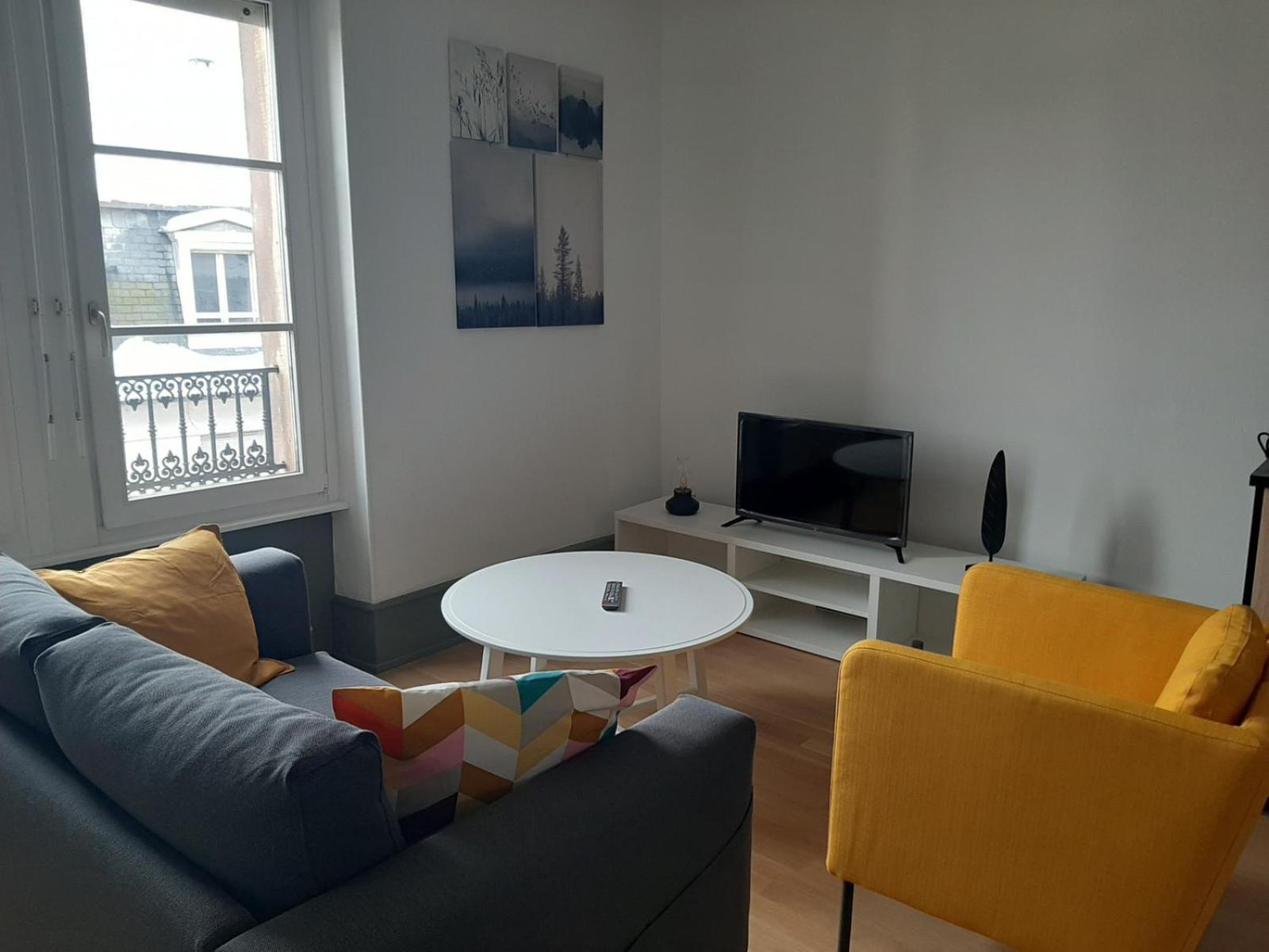 One-Bedroom Apartment - Photo 10