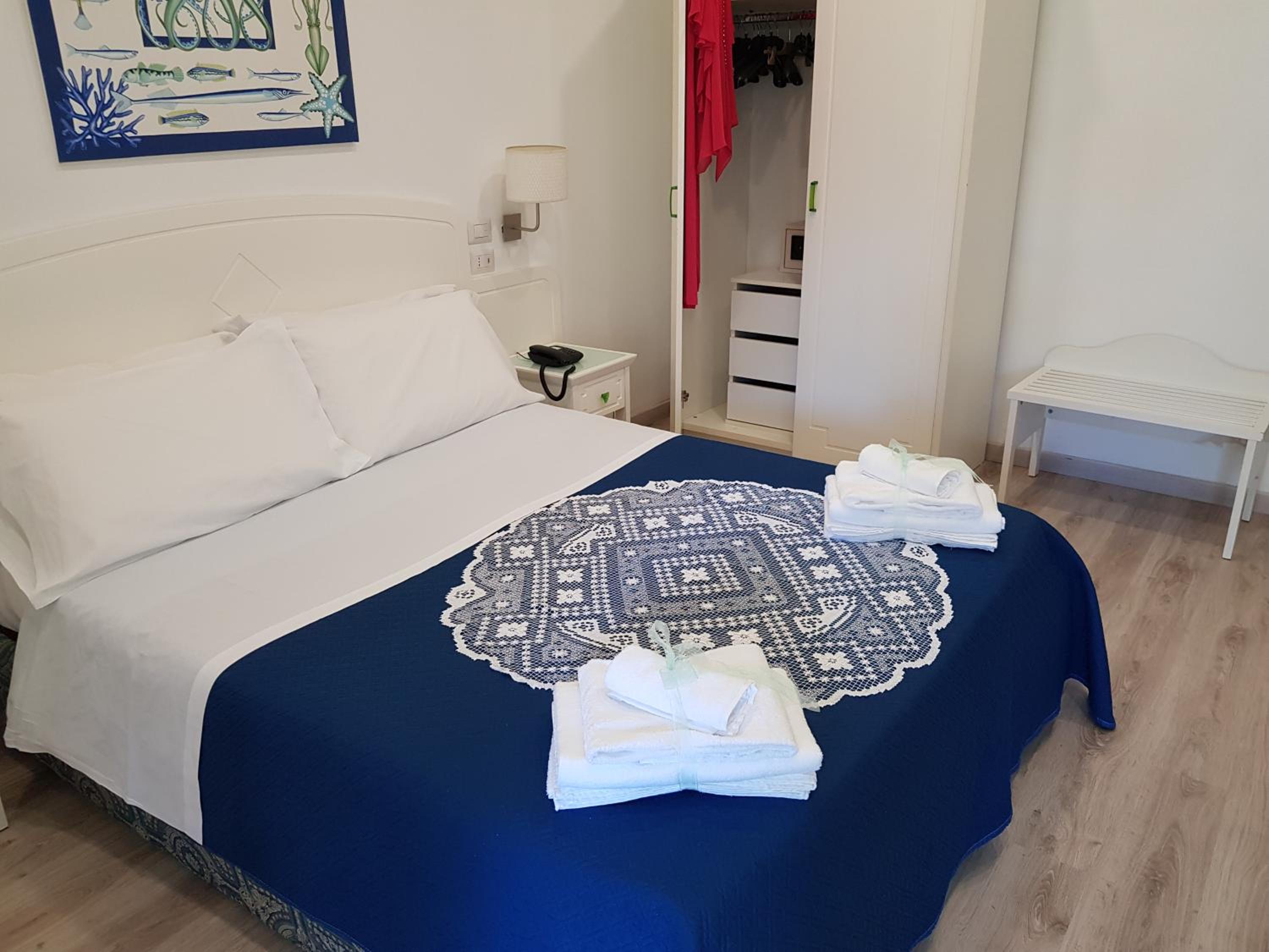 Basic Double Room photo 1