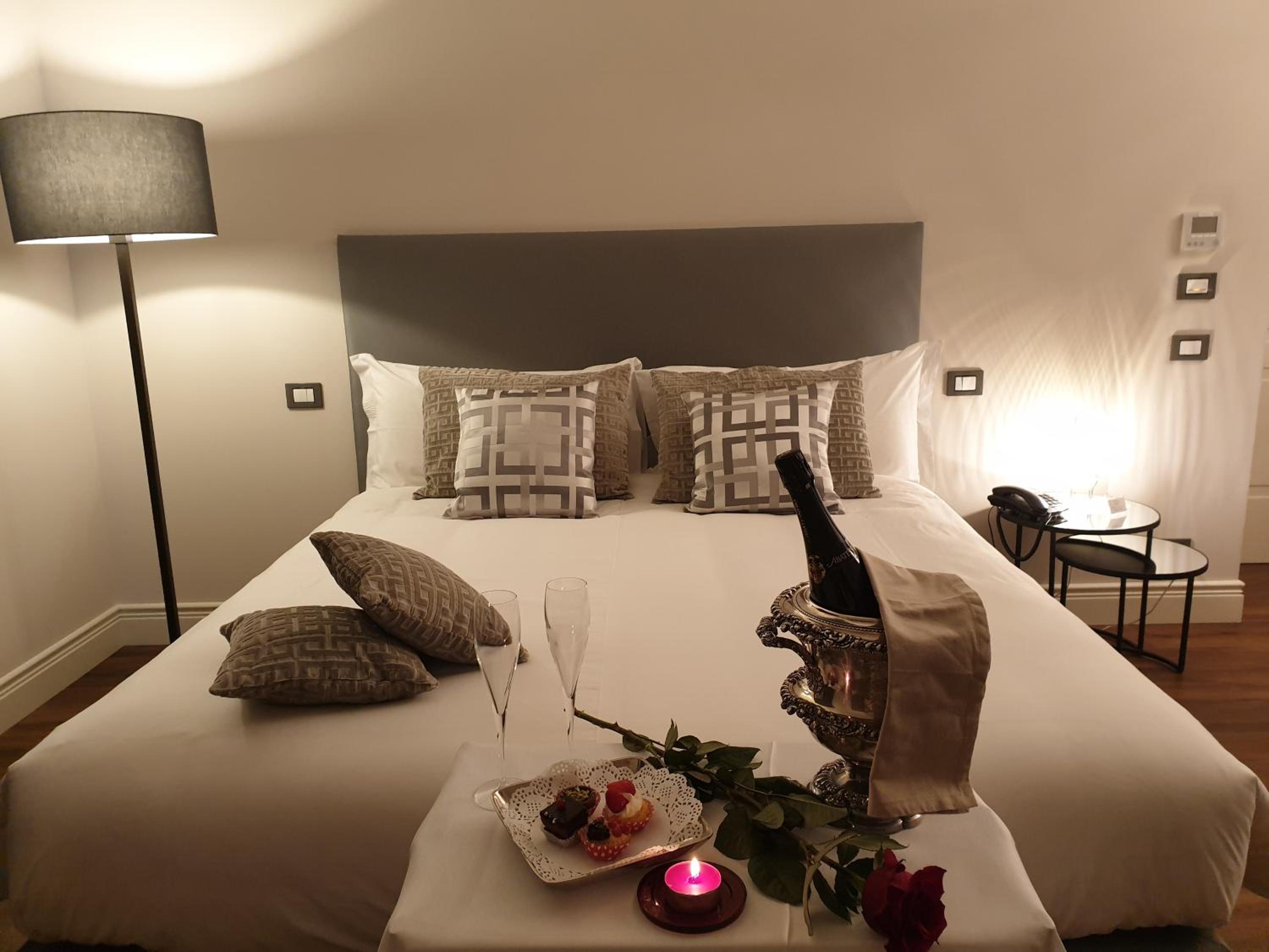 Double Room with Terrace - Photo 3