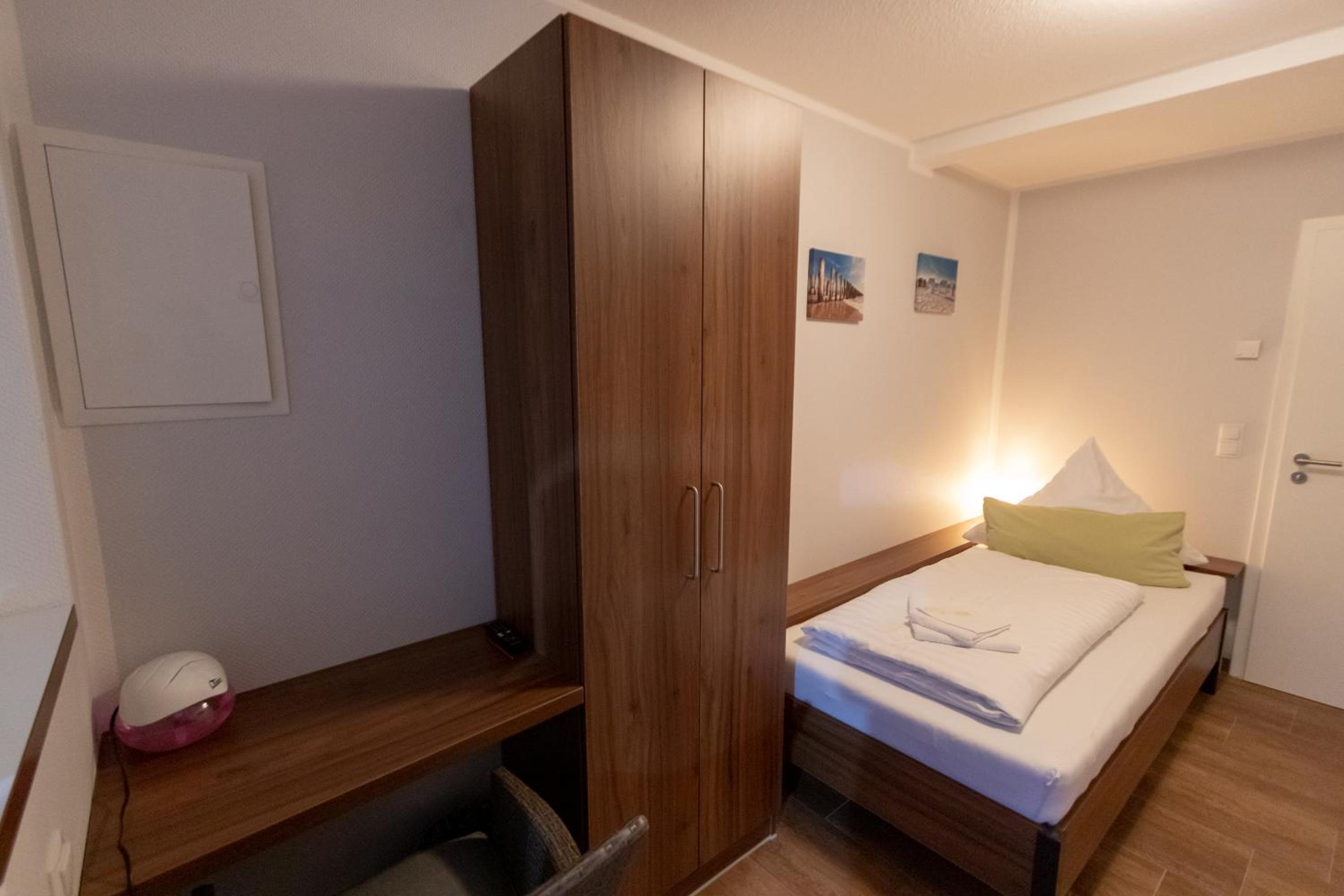 Single Room photo 1
