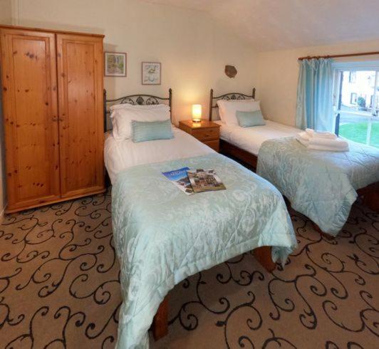 Twin Room - Photo 1