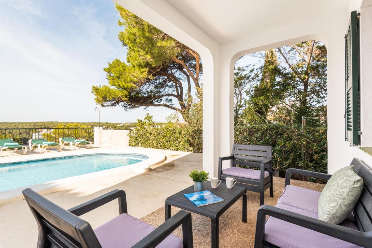 Villa with Sea View photo 2