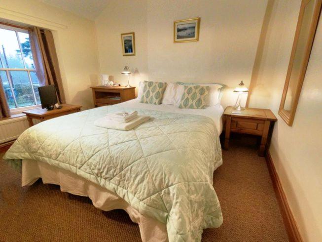 Double Room - Photo 8