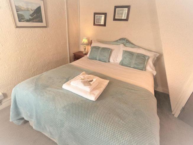 Double Room - Photo 7