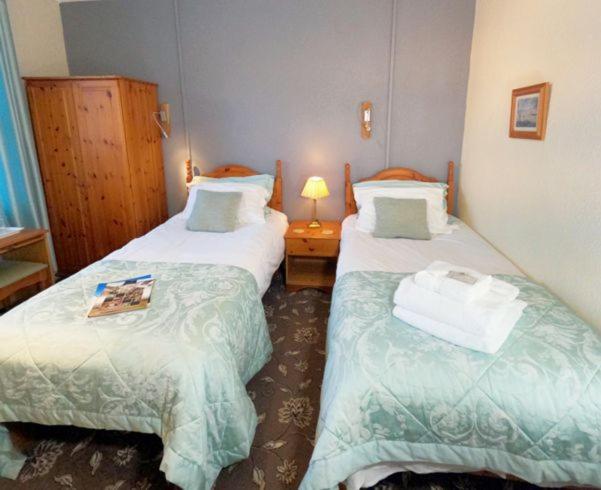 Twin Room - Photo 4