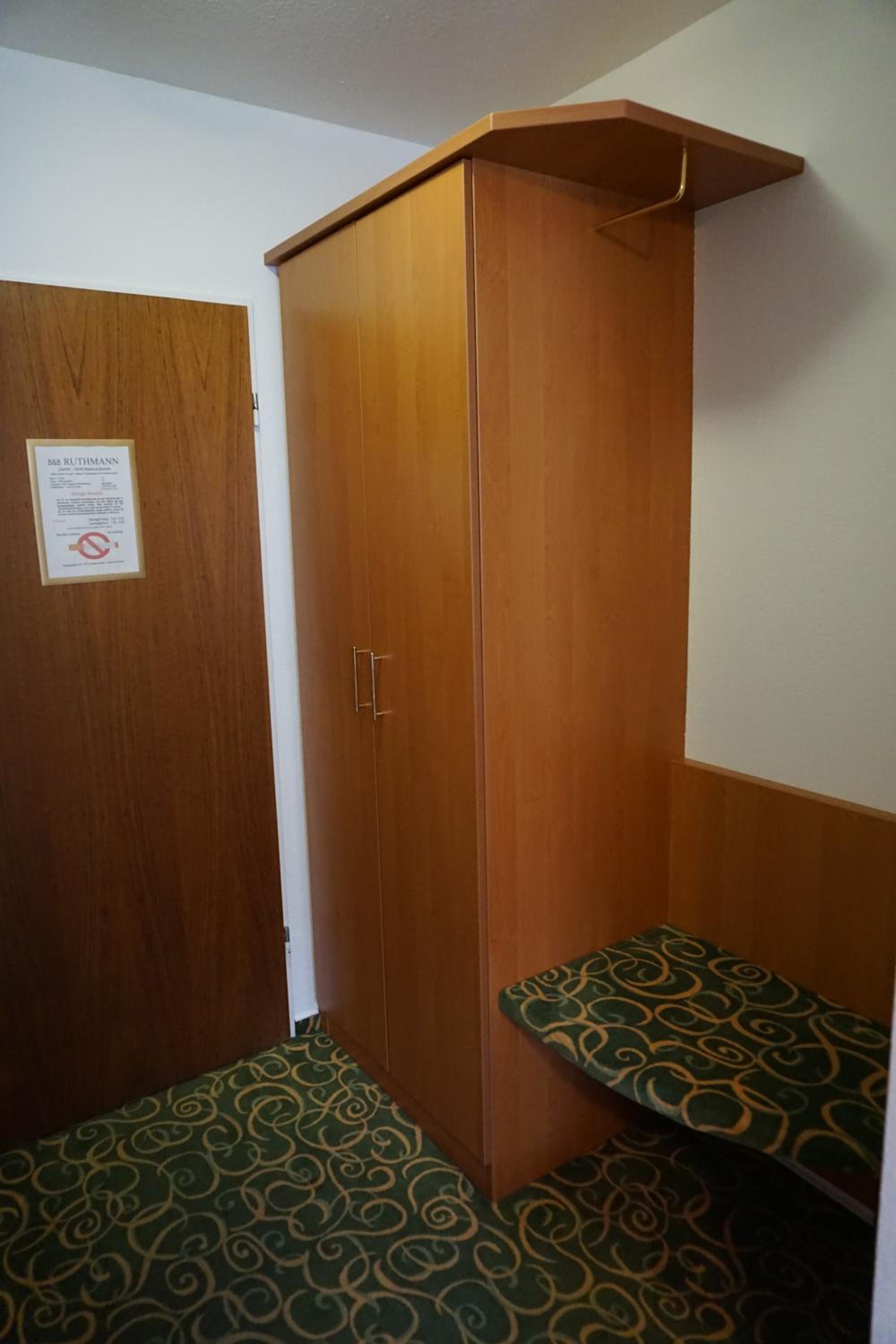 Double Room - Photo 4