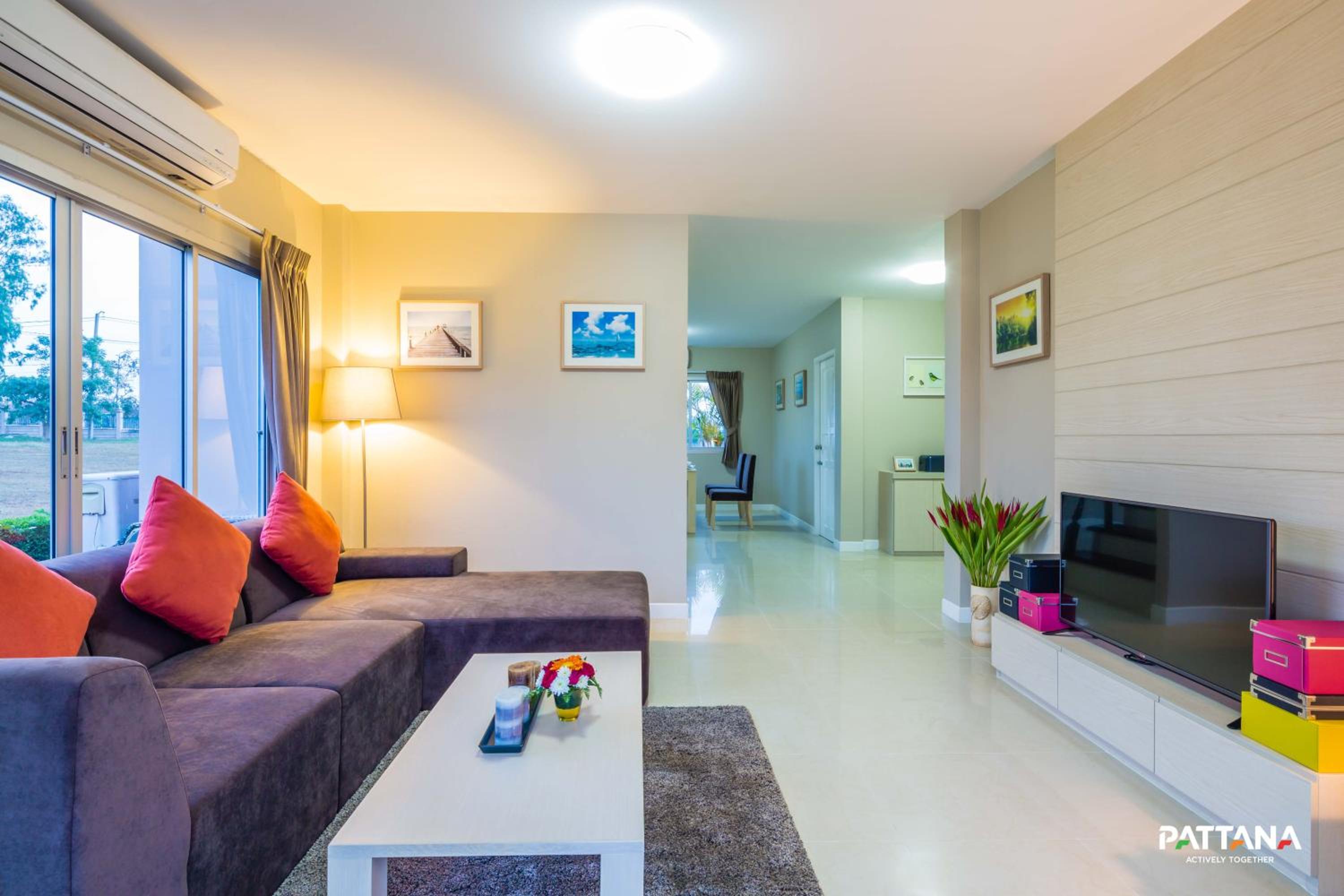Three-Bedroom Villa - Photo 1