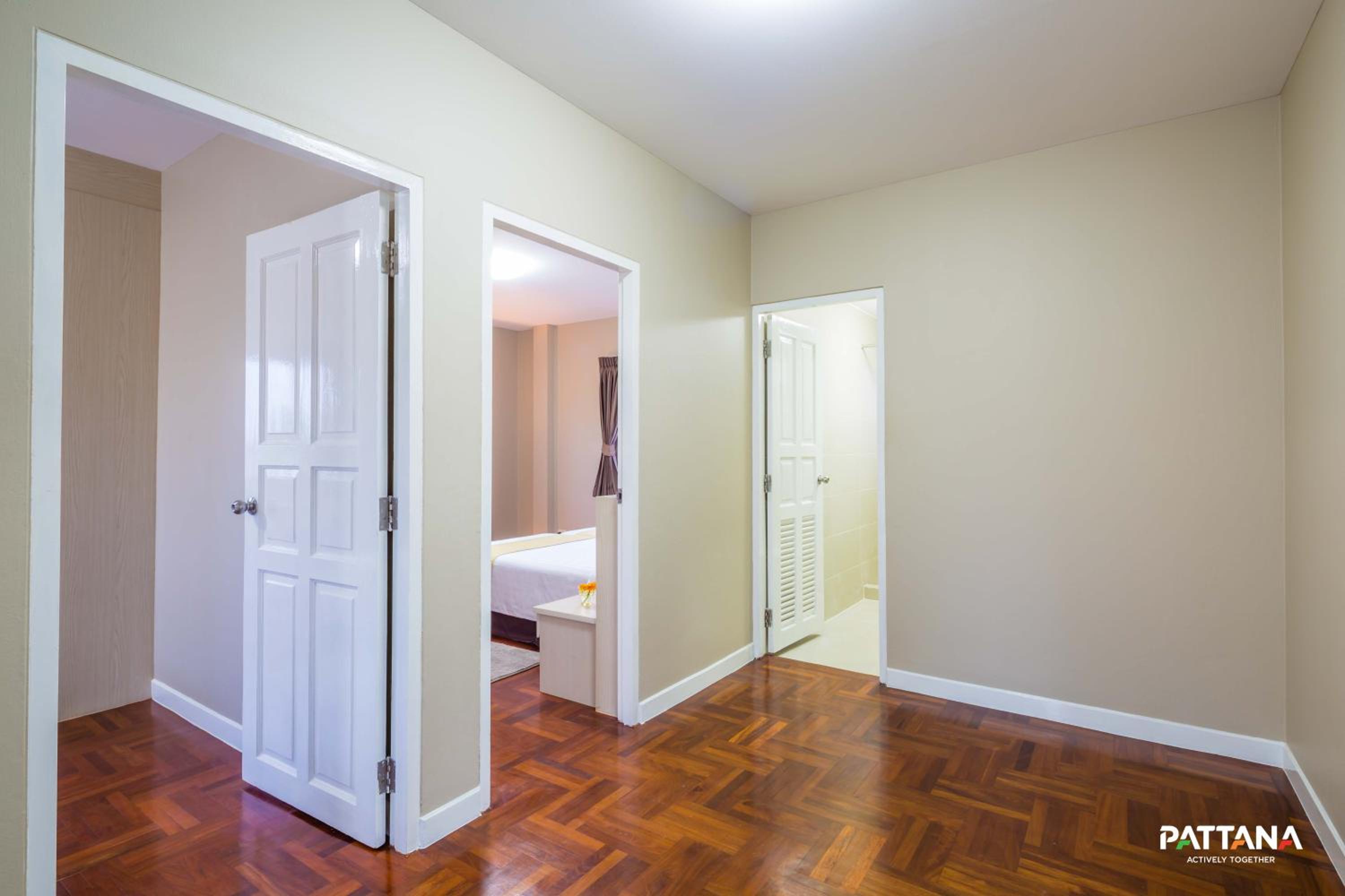 Three-Bedroom Villa - Photo 3
