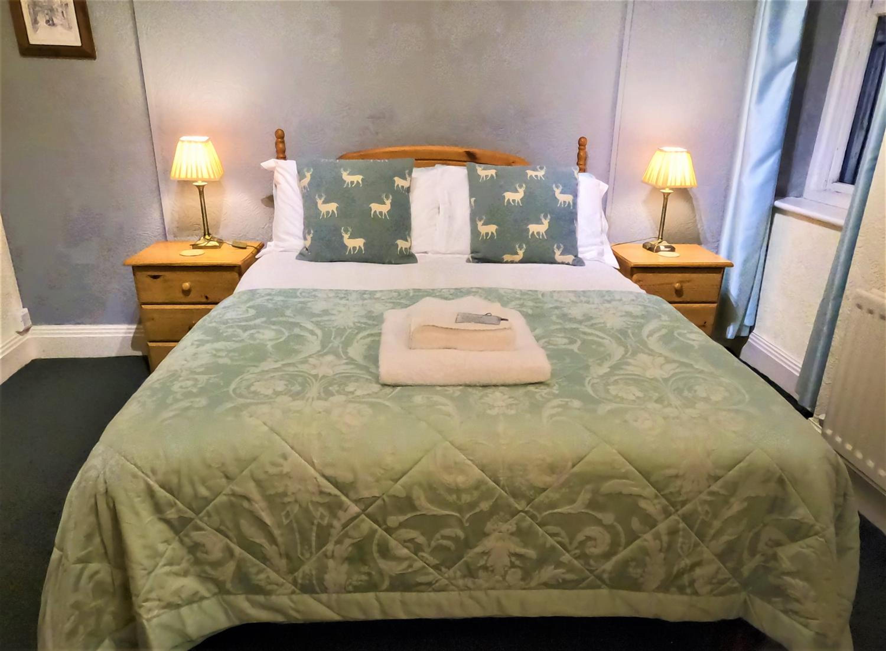 Double Room - Photo 5