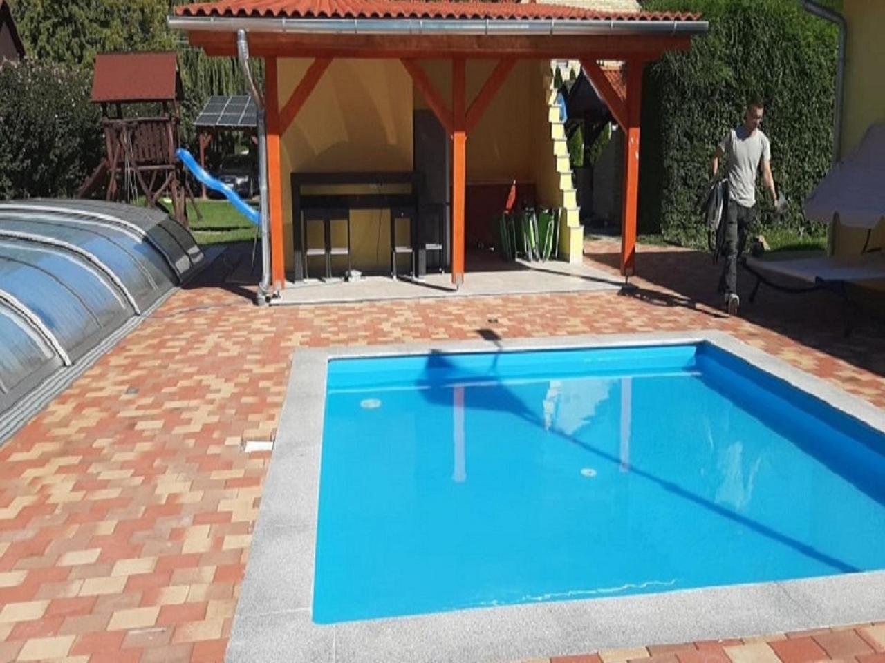 Three-Bedroom House - Photo 14