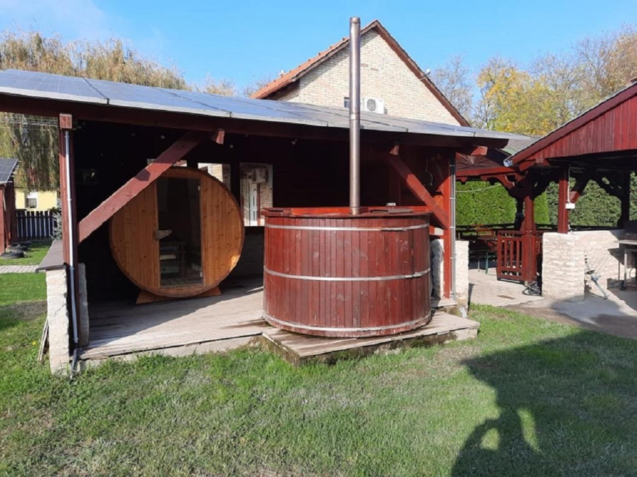 Three-Bedroom House - Photo 15