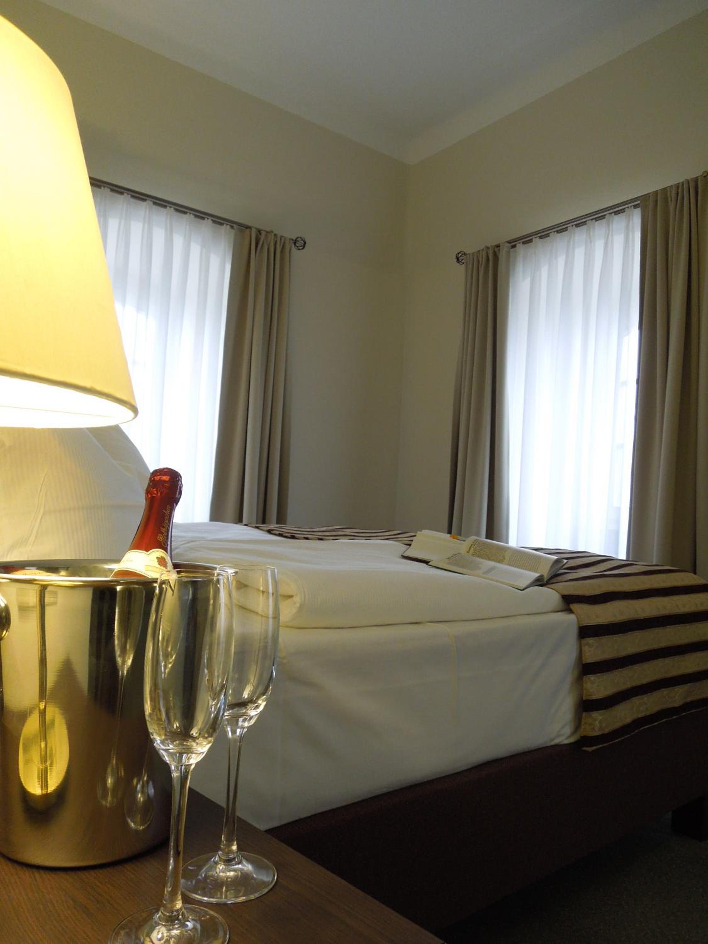 Standard Double Room photo 2
