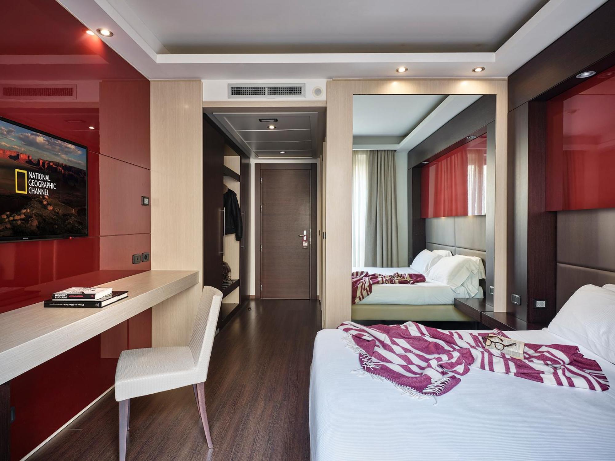Double Room - Disability Access - Photo 6