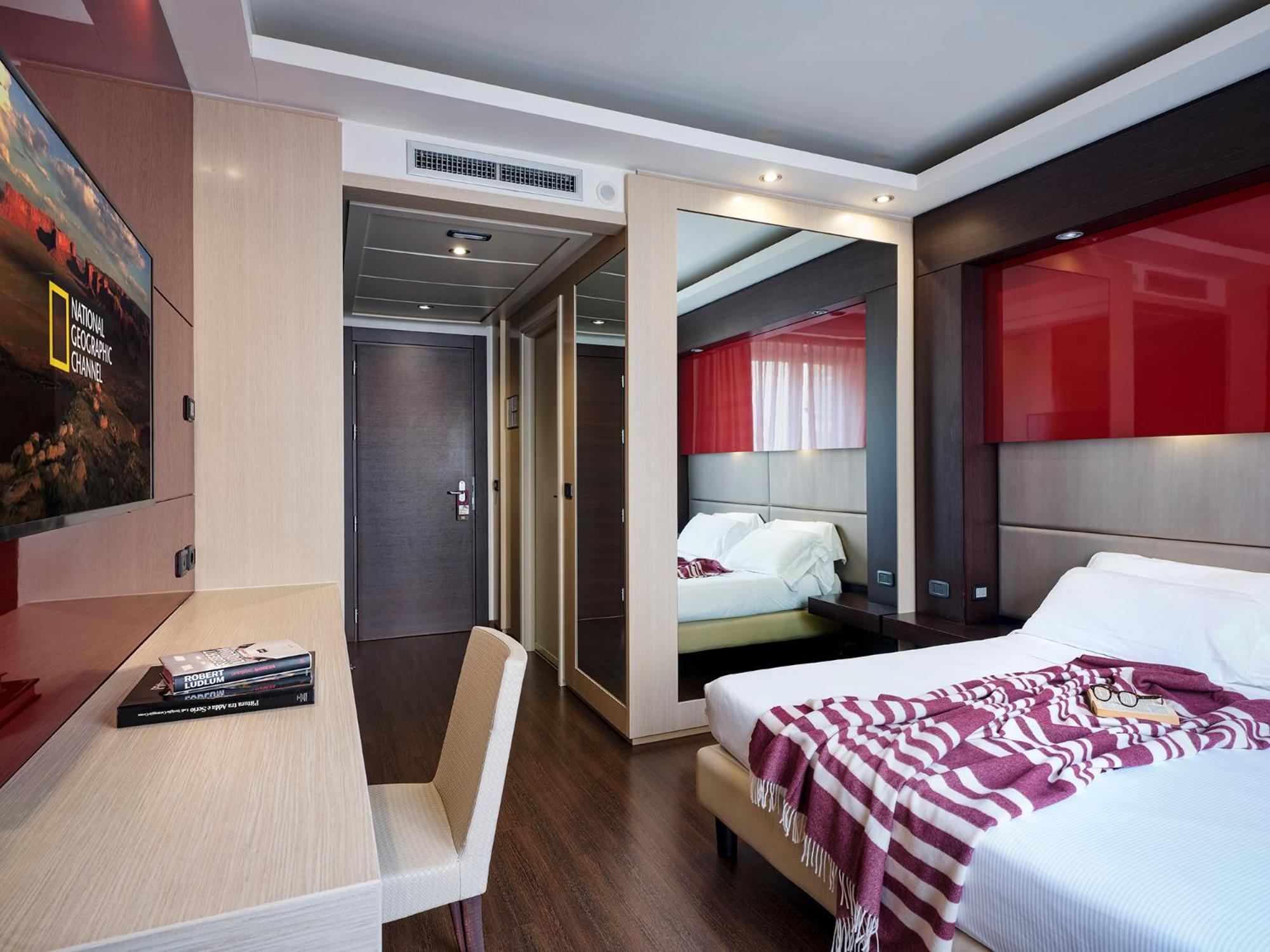 Double Room - Disability Access - Photo 7