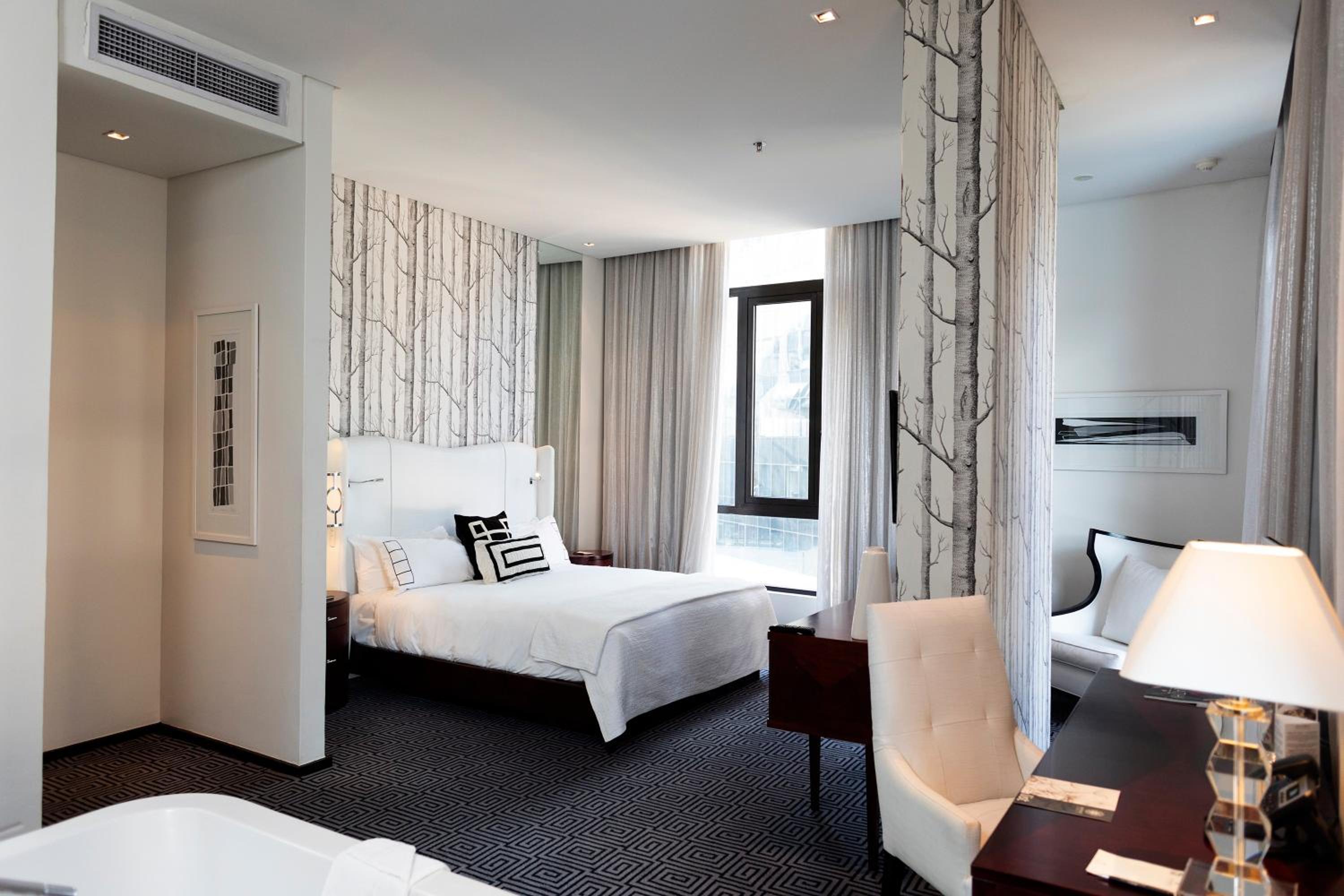 Executive King Room