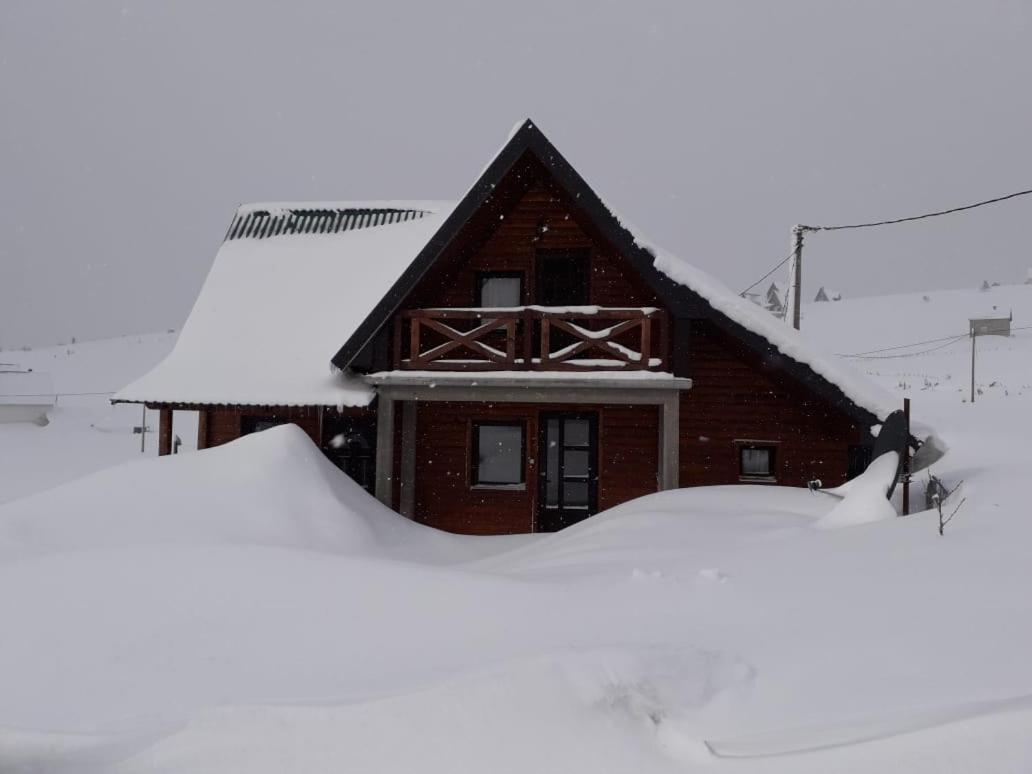 Cottage with Mountain View - Photo 2