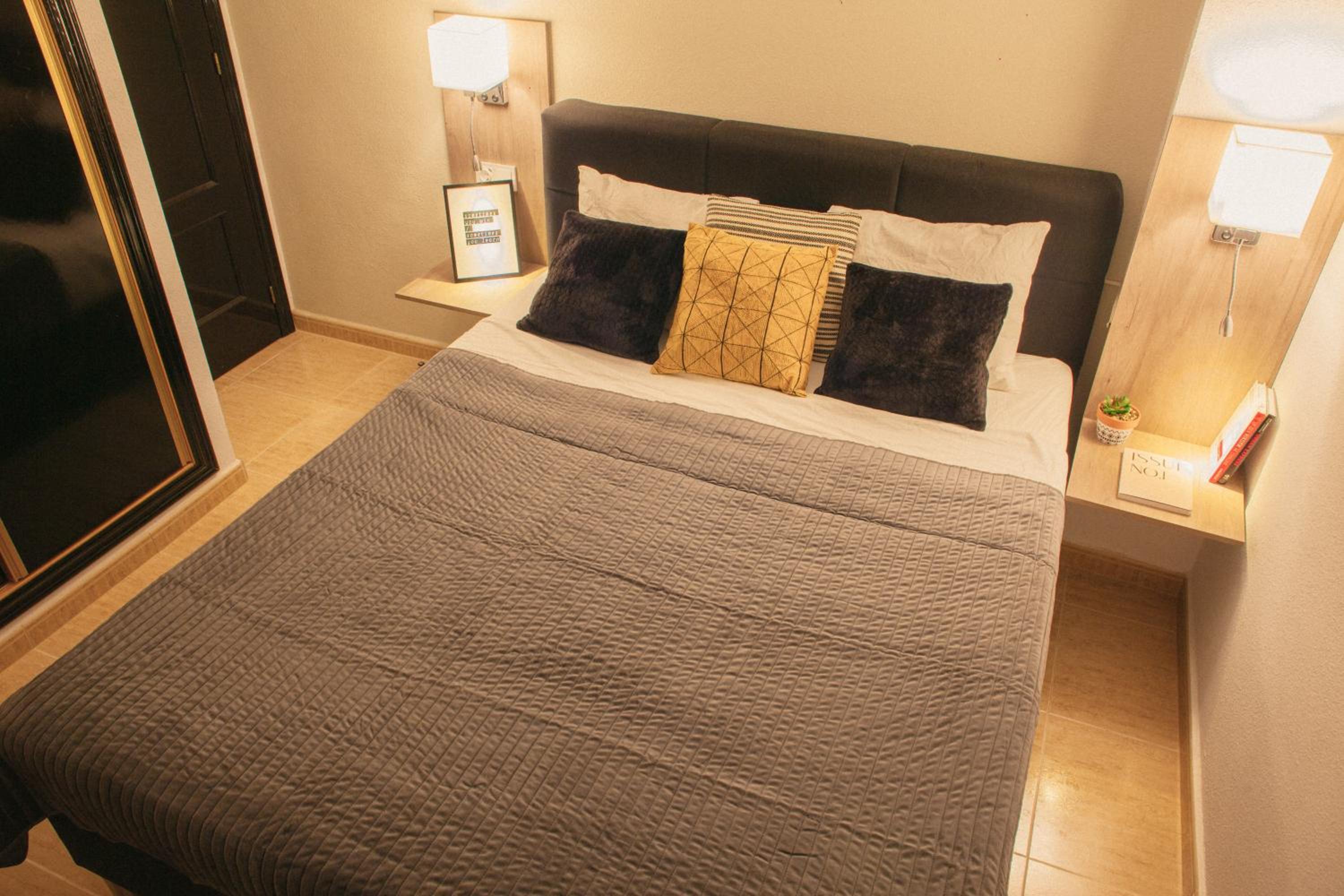 Deluxe Apartment photo 2