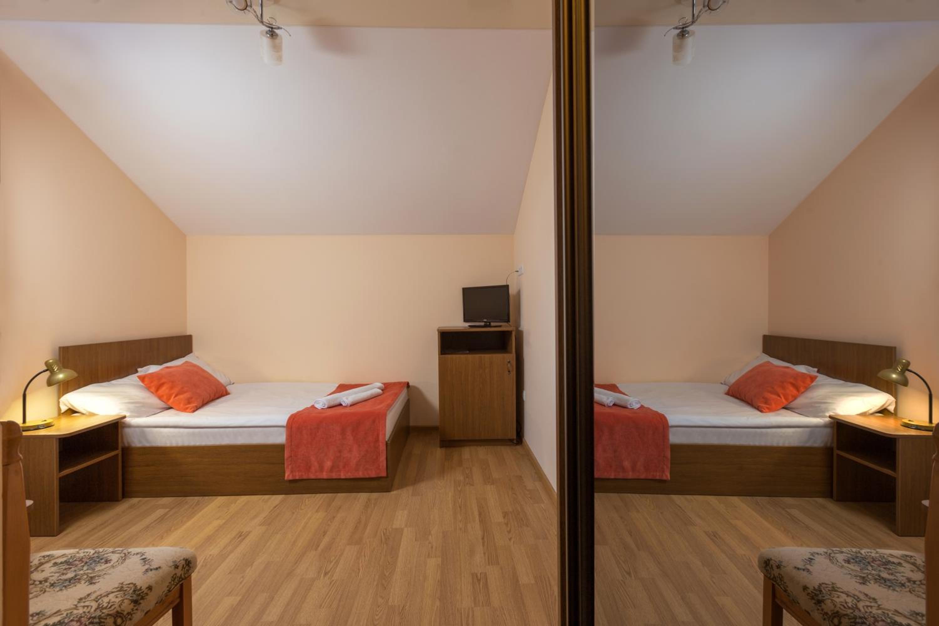 Single Room photo 1