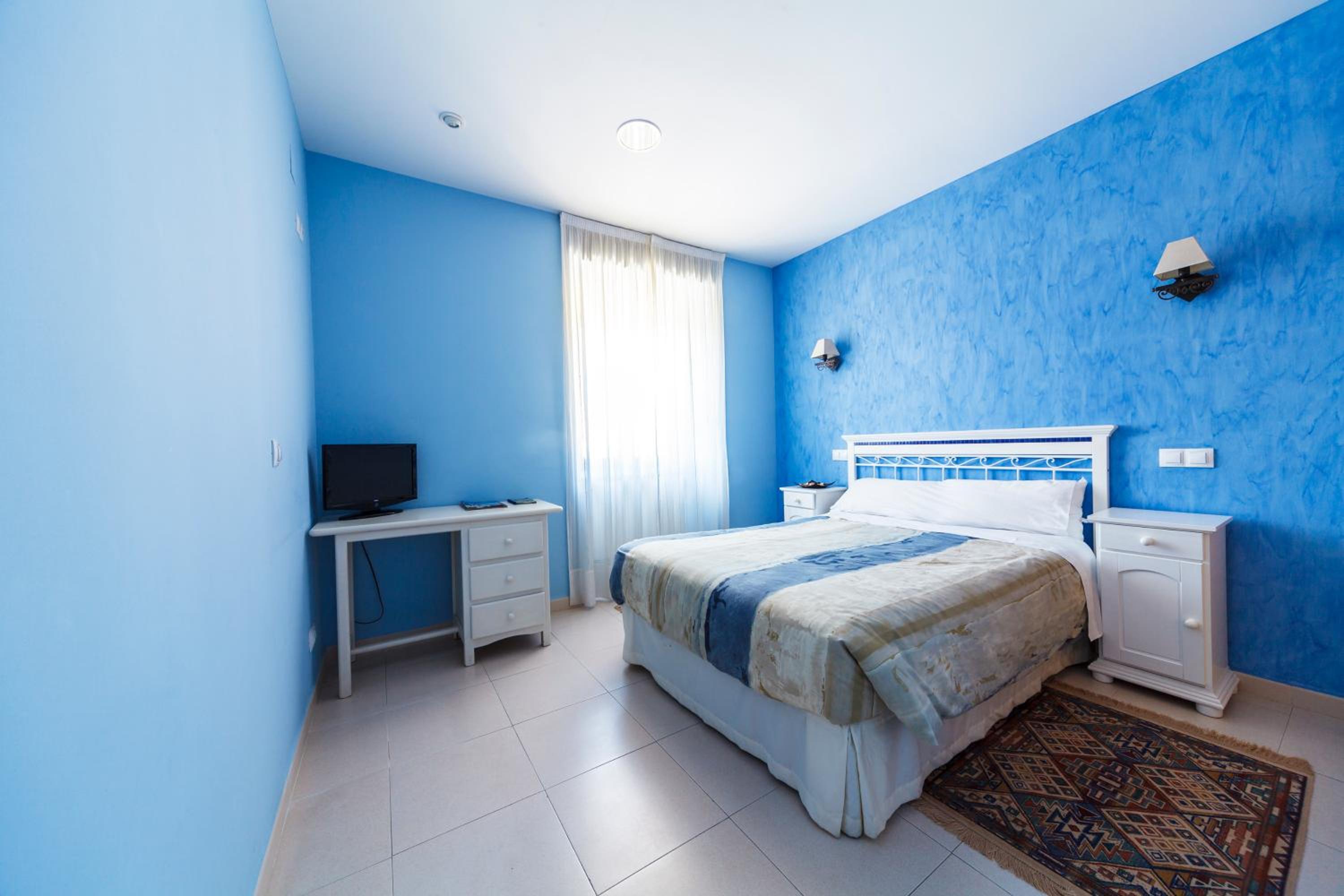 Economy Double or Twin Room photo 2