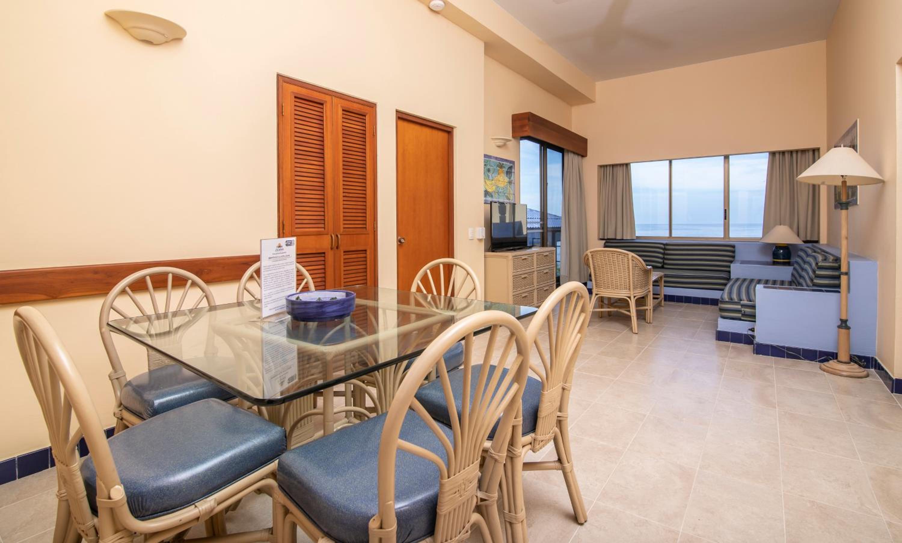 Family Suite - Photo 7