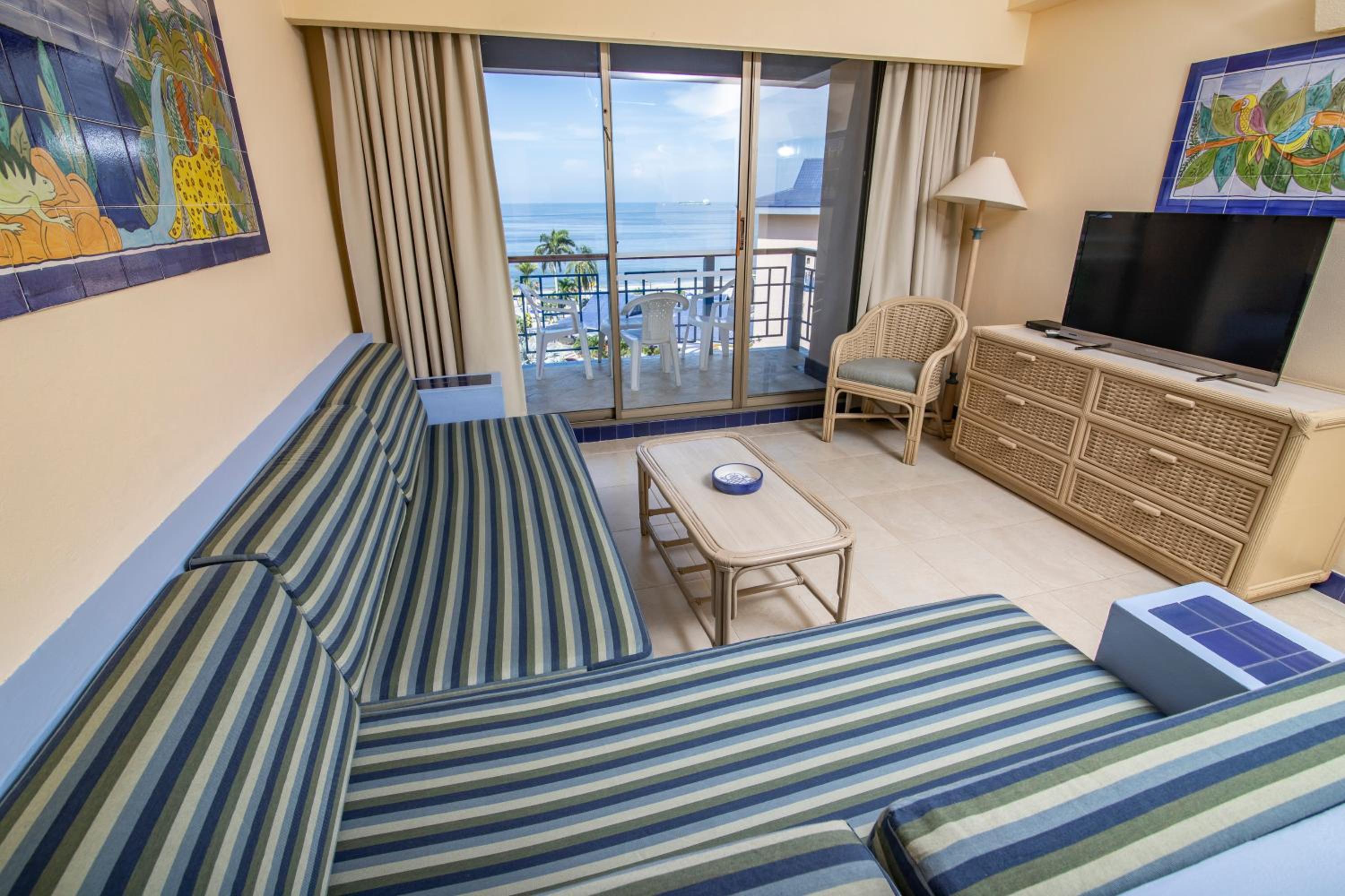 Family Suite - Photo 6