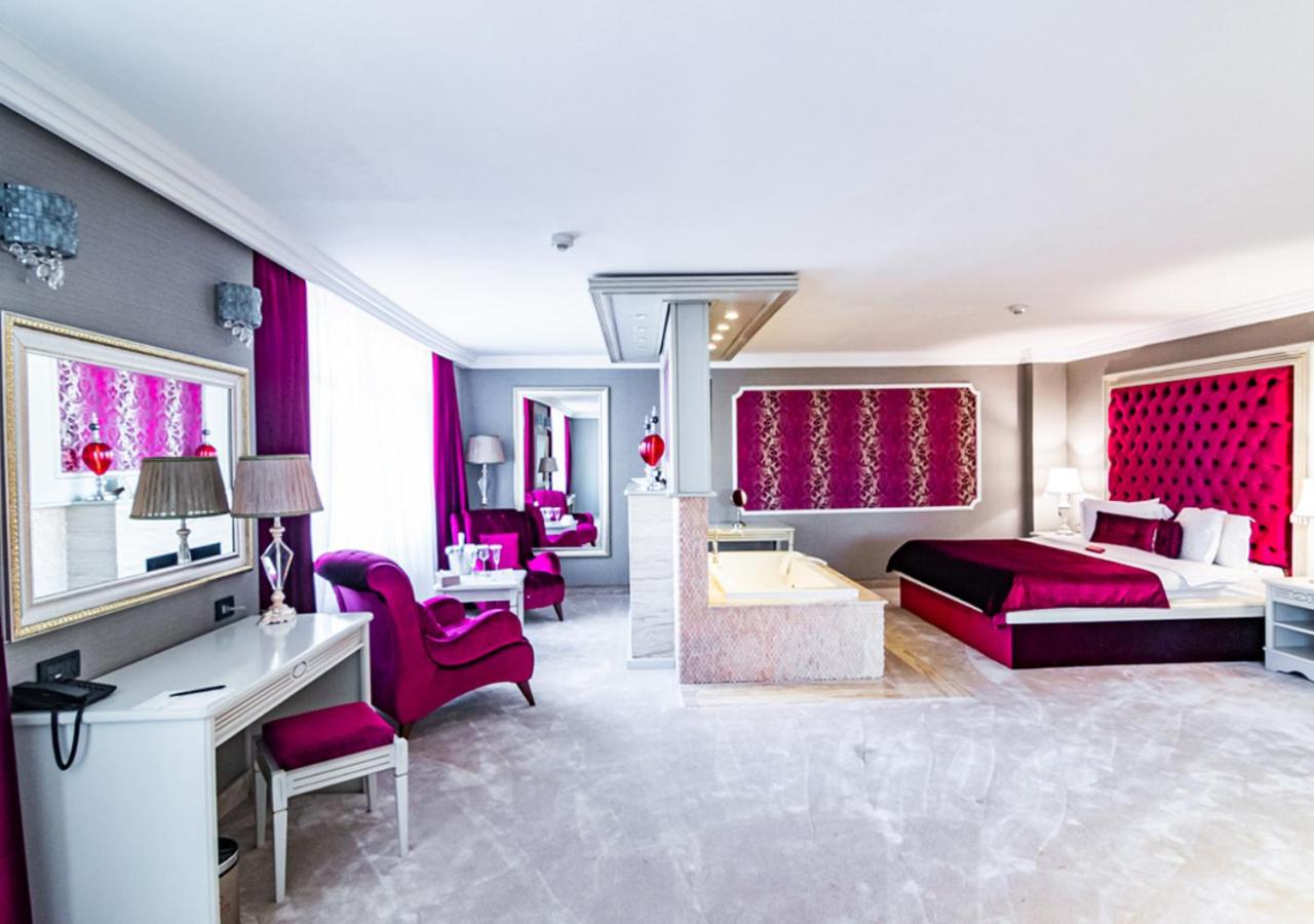 Deluxe Junior Suite - Photo 1